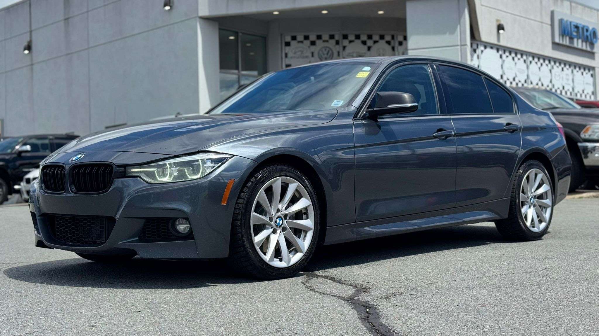 2016 BMW 3 Series 340i xDrive Sedan 3,000 cc 6 cyl alt 2
