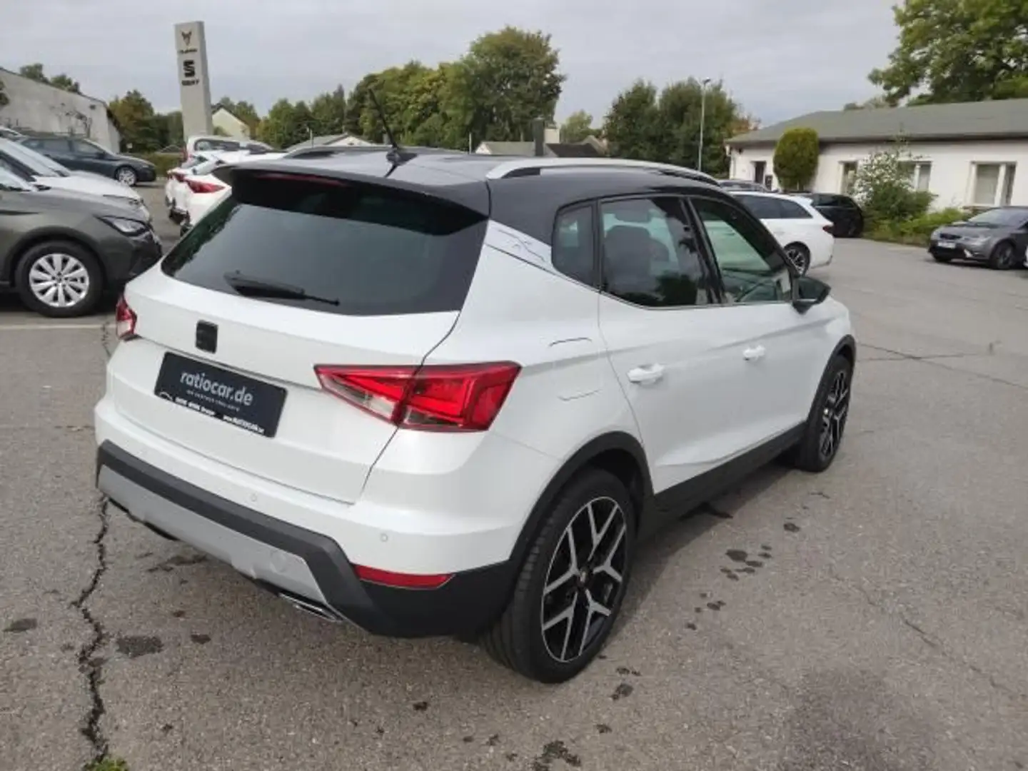 SEAT Arona ARONA FR 1.0 TSI NAVI VOLL-LED ACC SITZHEIZ. EPH Blanc - 2
