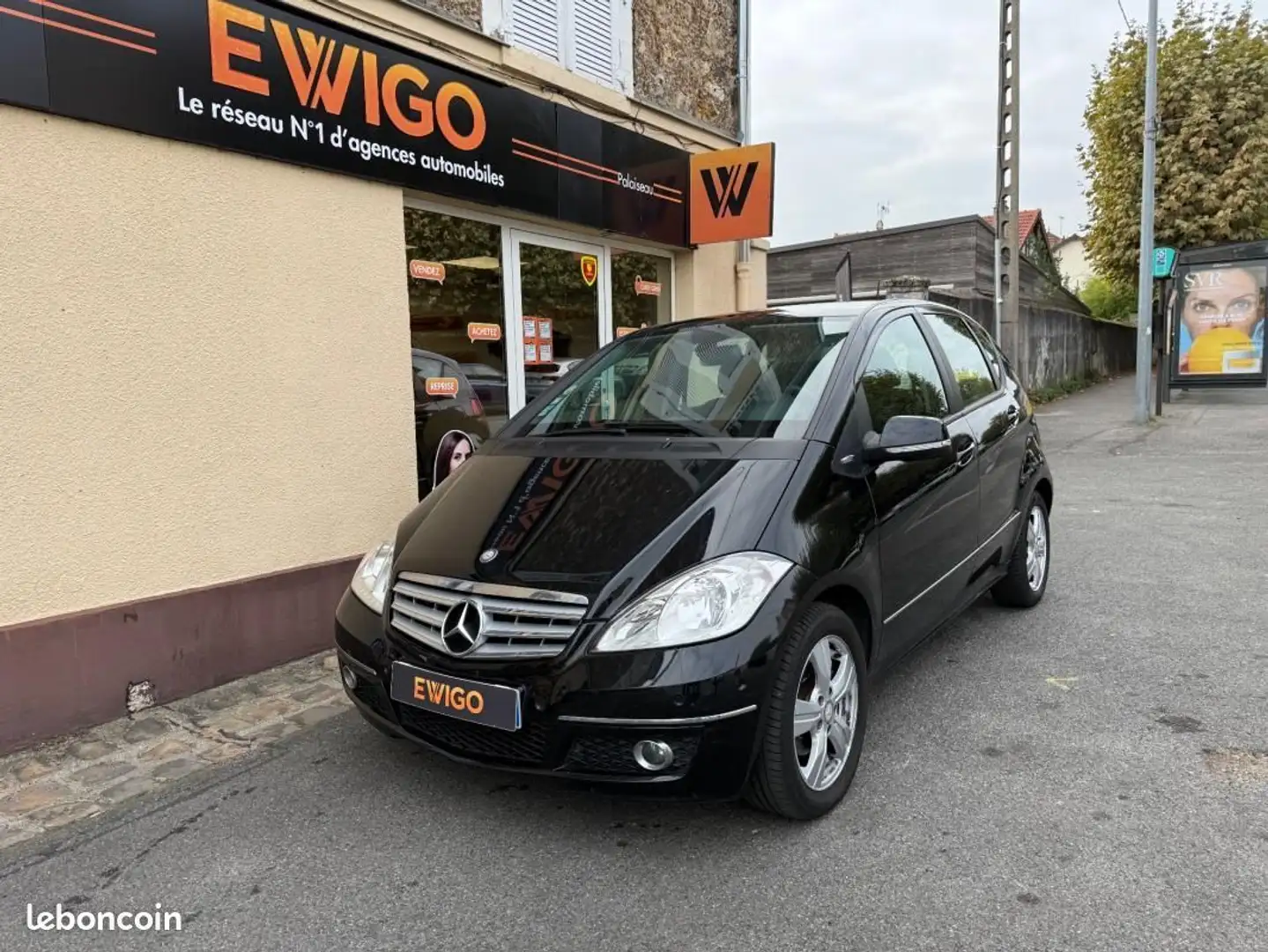 Mercedes-Benz A 180 Mercedes 2.0 180 CDI 110 AVANTGARDE AIDE AU STATIONNEMENT AV-AR GARANTIE 6 MOIS Noir - 1