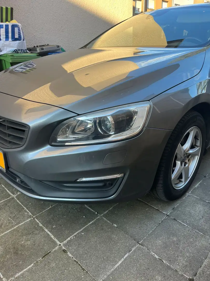 Volvo V60 D4 AWD Geartronic Momentum - 2