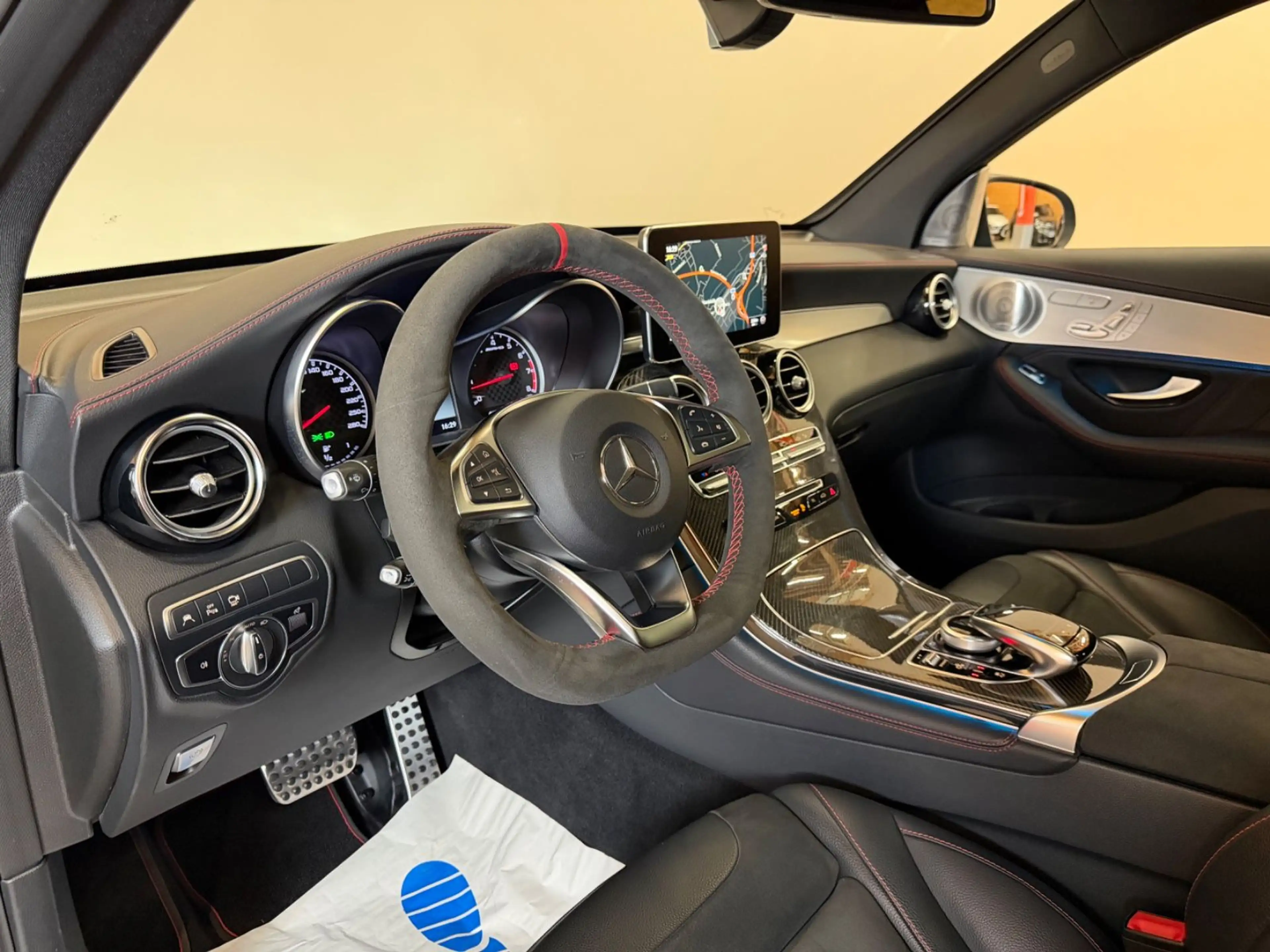 Mercedes-Benz GLC 43 AMG 4M/PERFORMANCE-AGA/BURMESTER/360°/PAN — photo 15