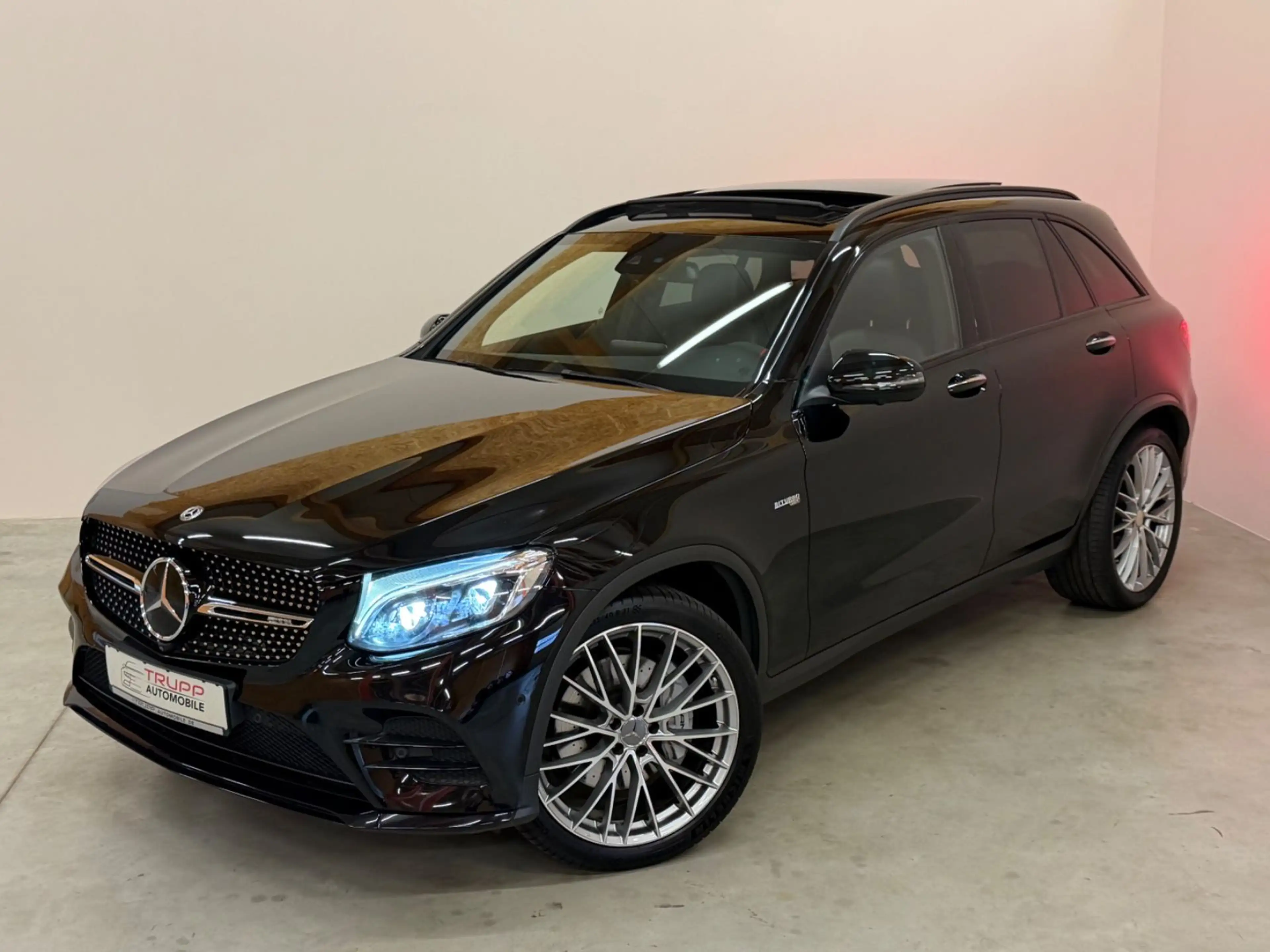Mercedes-Benz GLC 43 AMG 4M/PERFORMANCE-AGA/BURMESTER/360°/PAN — photo 2