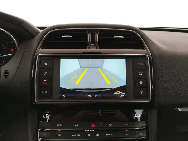 Jaguar F-Pace view 21
