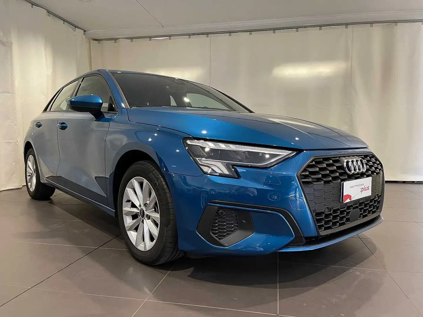 Audi A3 4ª serie SPB 30 TFSI Business Blu/Azzurro - 1