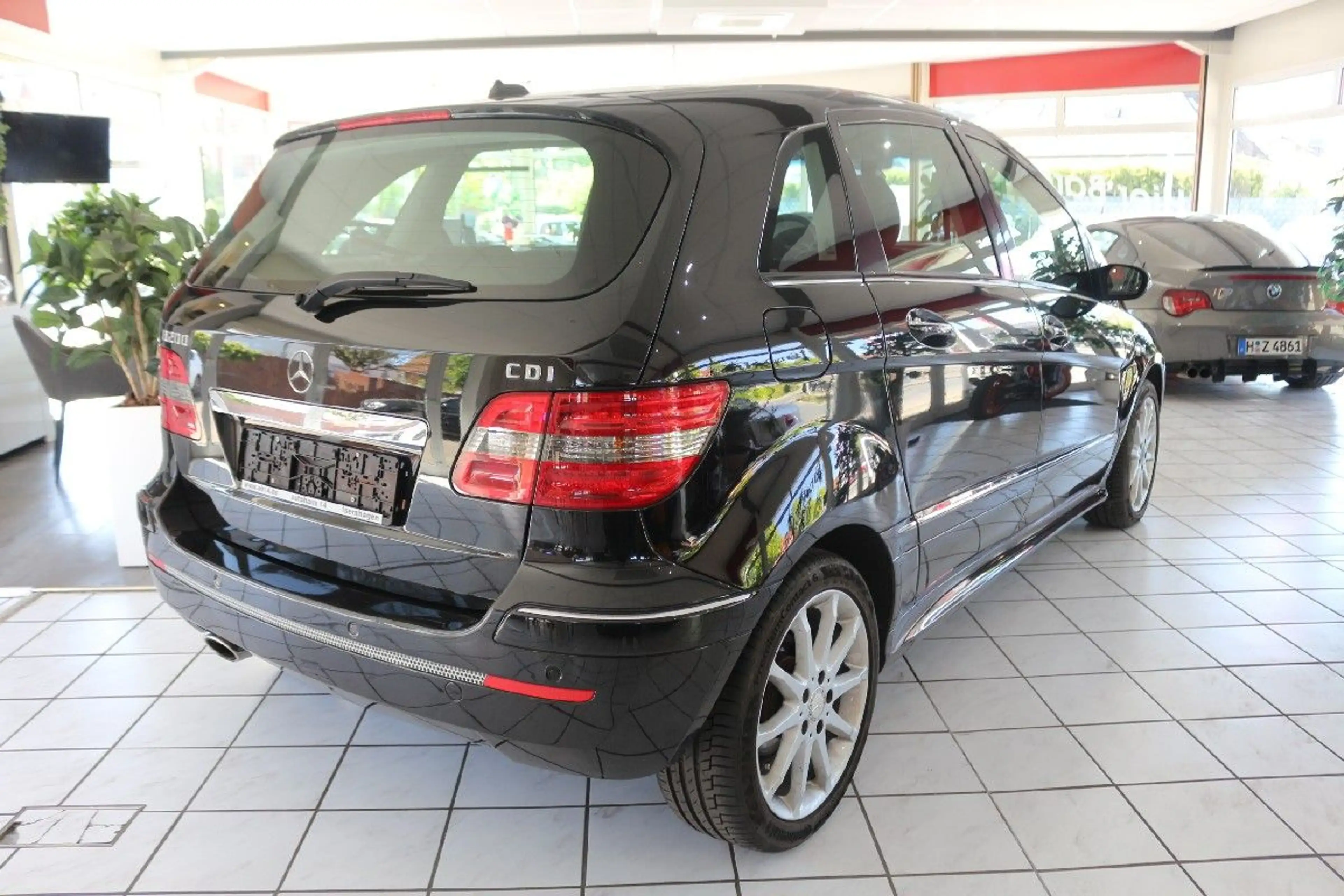 Mercedes-Benz B 200 CDI - Automatik-Navi-SItzheiz-PDC-Klima — photo 5