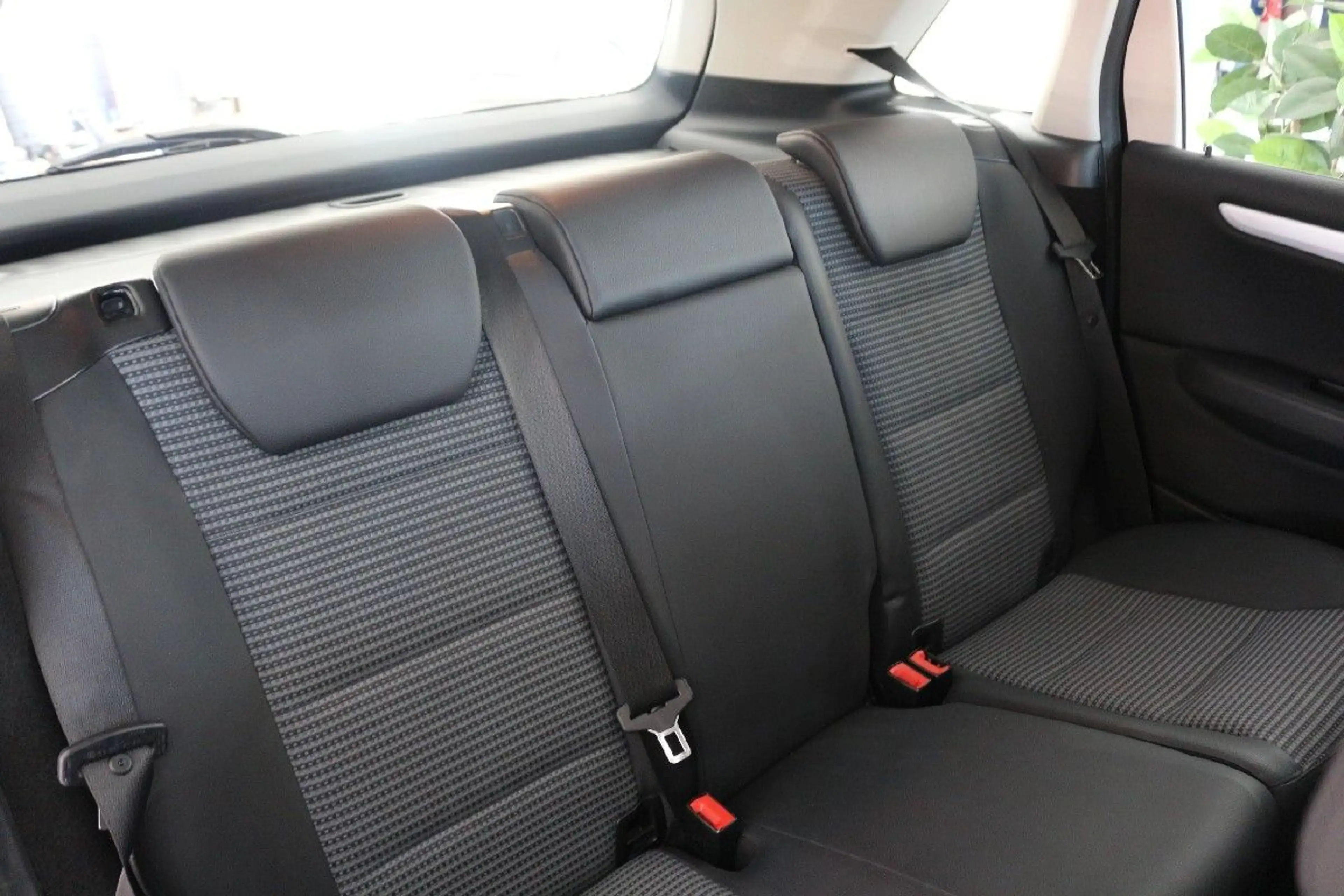 Mercedes-Benz B 200 CDI - Automatik-Navi-SItzheiz-PDC-Klima — photo 14