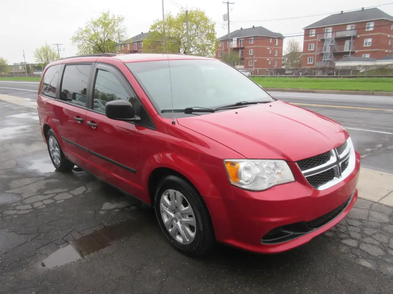 Dodge Grand Caravan снимка Dodge Grand Caravan