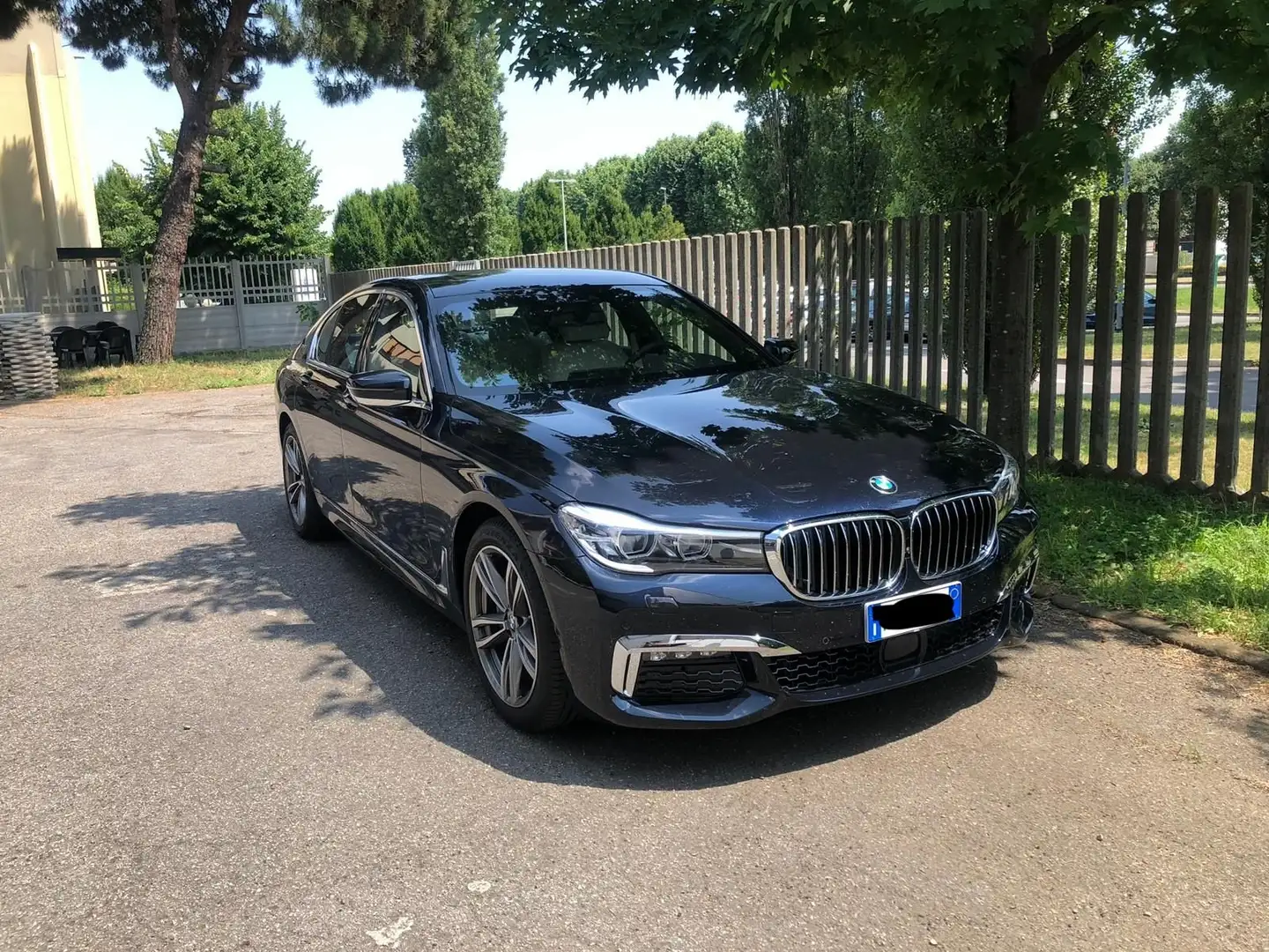 BMW 740 Serie 7 G/11-12 2015 740e auto Blu/Azzurro - 2