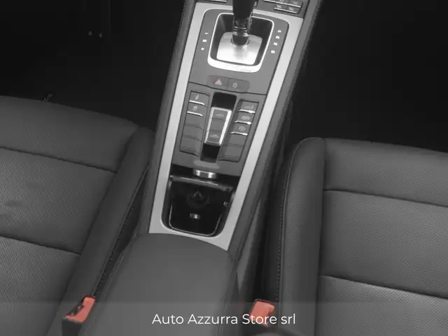 Porsche Boxster view 11