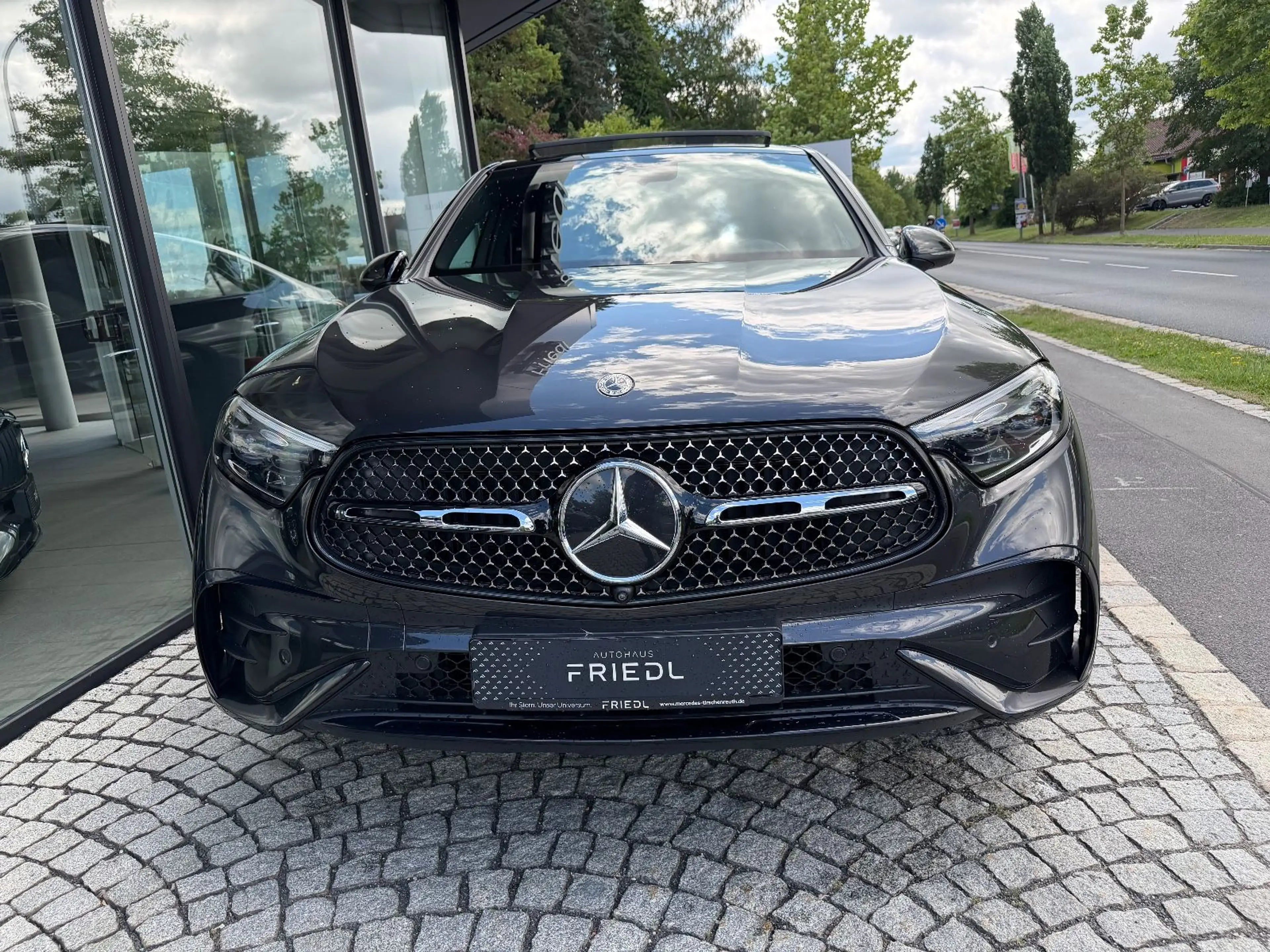 Mercedes-Benz GLC 300 de 4M Coupe AMG Night AHK Pano Digi BUR — photo 6