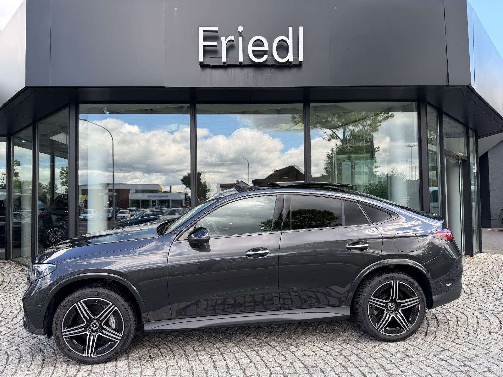 2024 Mercedes Benz GLC 300