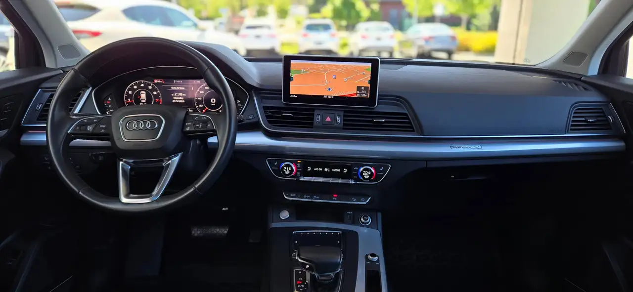 Audi Q5 снимка Audi Q5