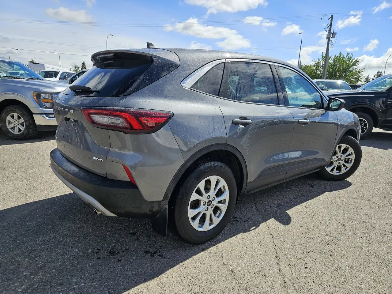 Ford Escape снимка Ford Escape