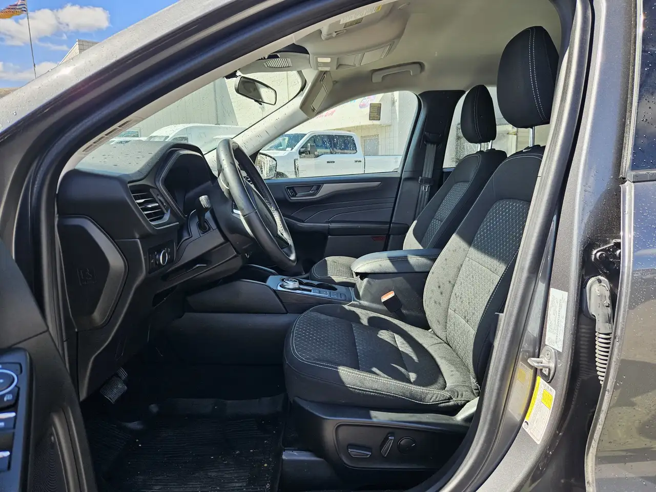 Ford Escape снимка Ford Escape