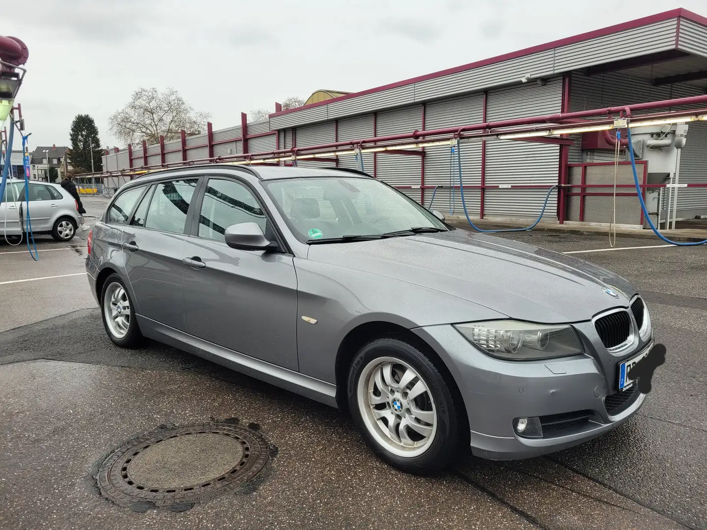 BMW 318 318d Grau - 2