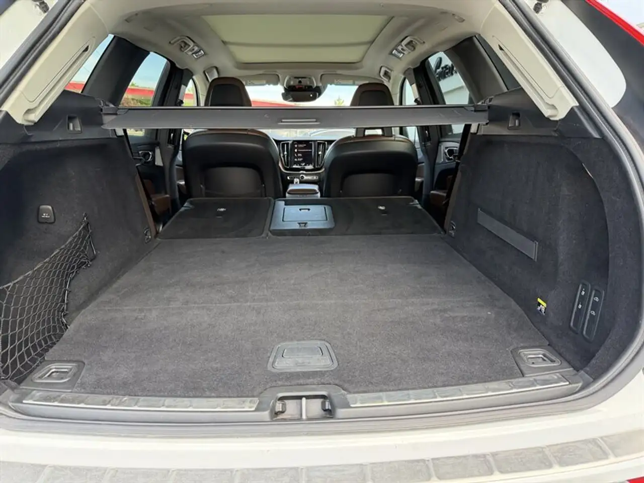 Volvo XC60 снимка Volvo XC60