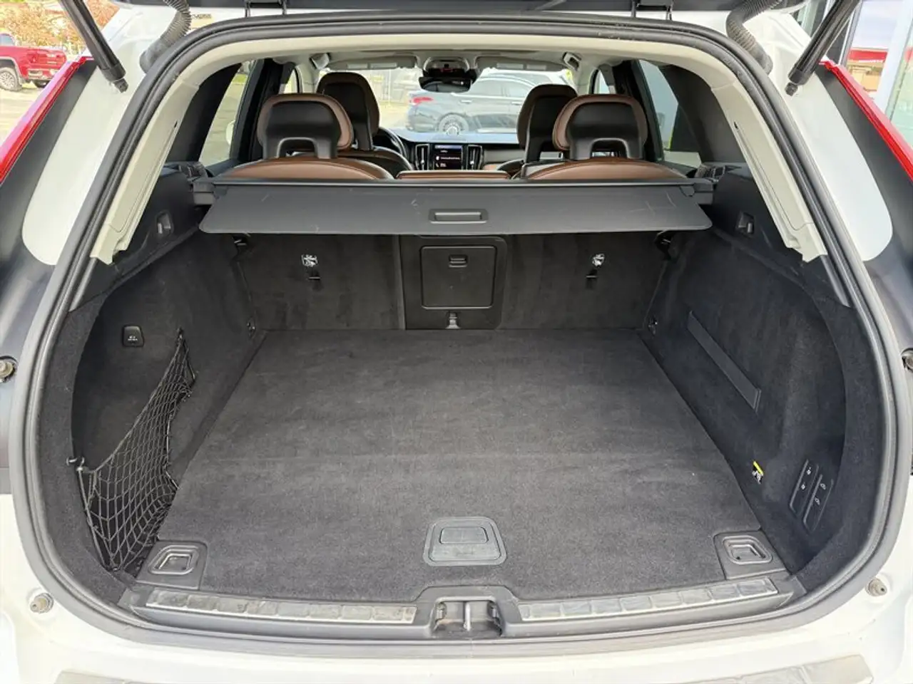 Volvo XC60 снимка Volvo XC60