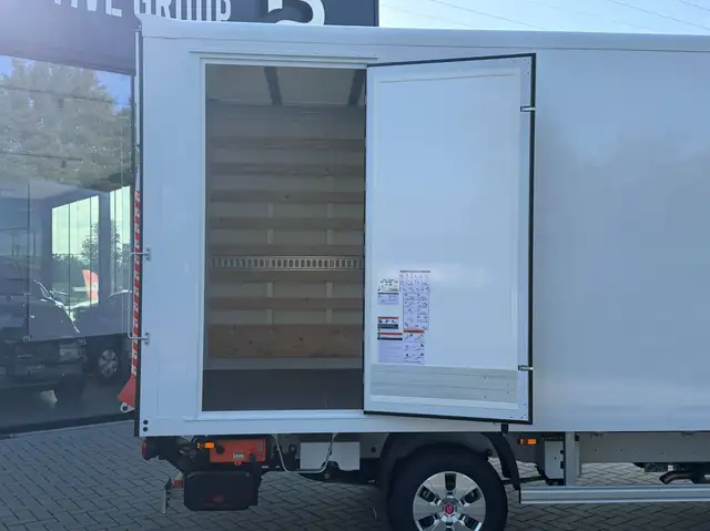Renault Master view 12