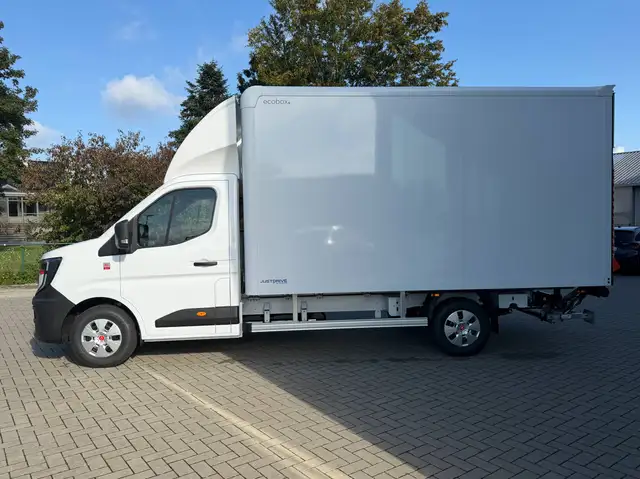 Renault Master view 7