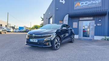 E-Tech EV60 220ch – Noir Étoilé / Toit Gris Schiste Attelage 21 970 €