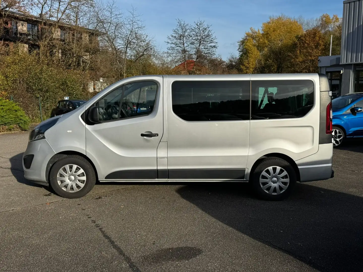 Opel Vivaro B L1H1  2,7t 1.6 CTDI Silber - 2
