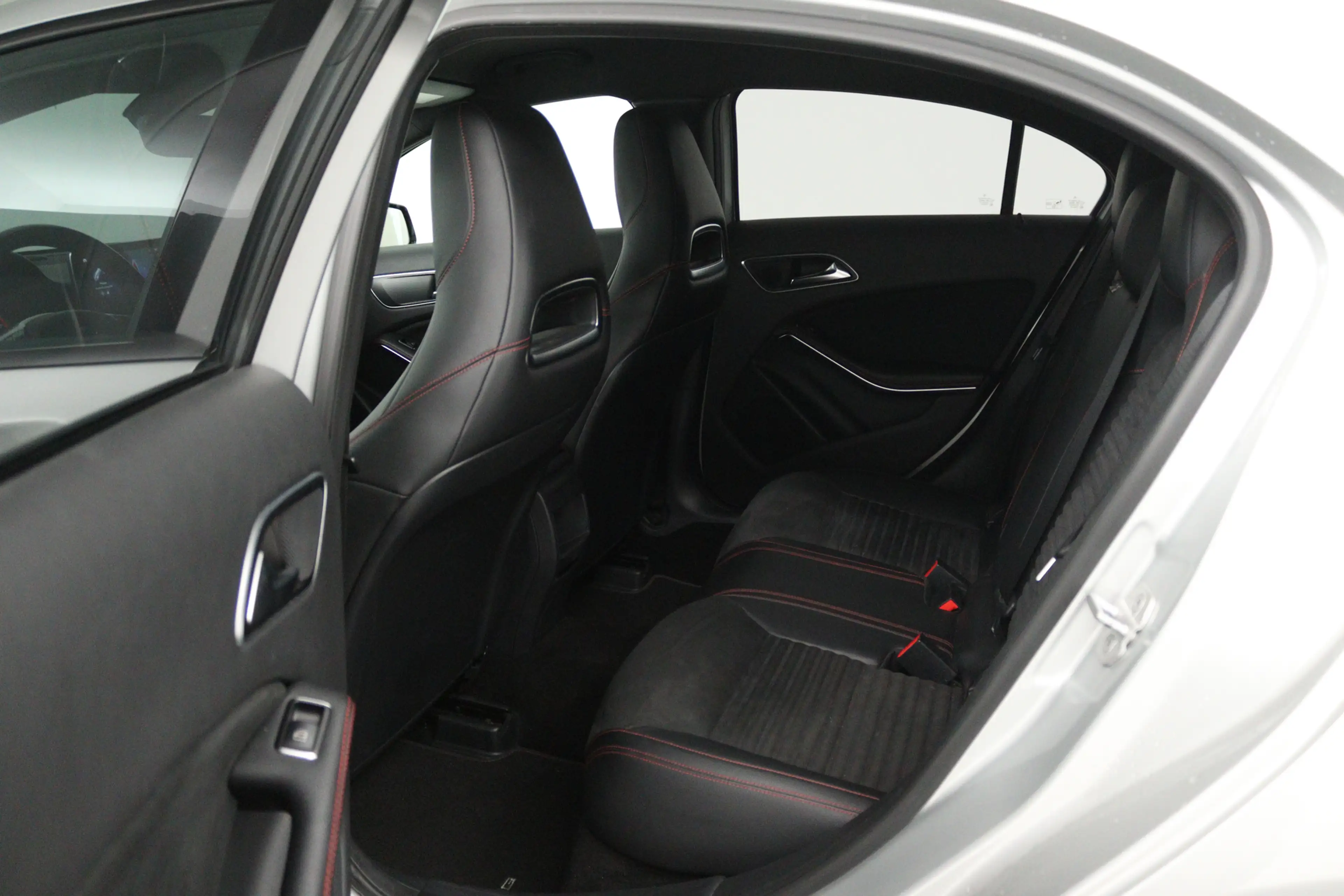 Mercedes-Benz A 180 Ambition (STOELVERWARMING, NAVIGATIE, PARKEERSENSO — photo 20