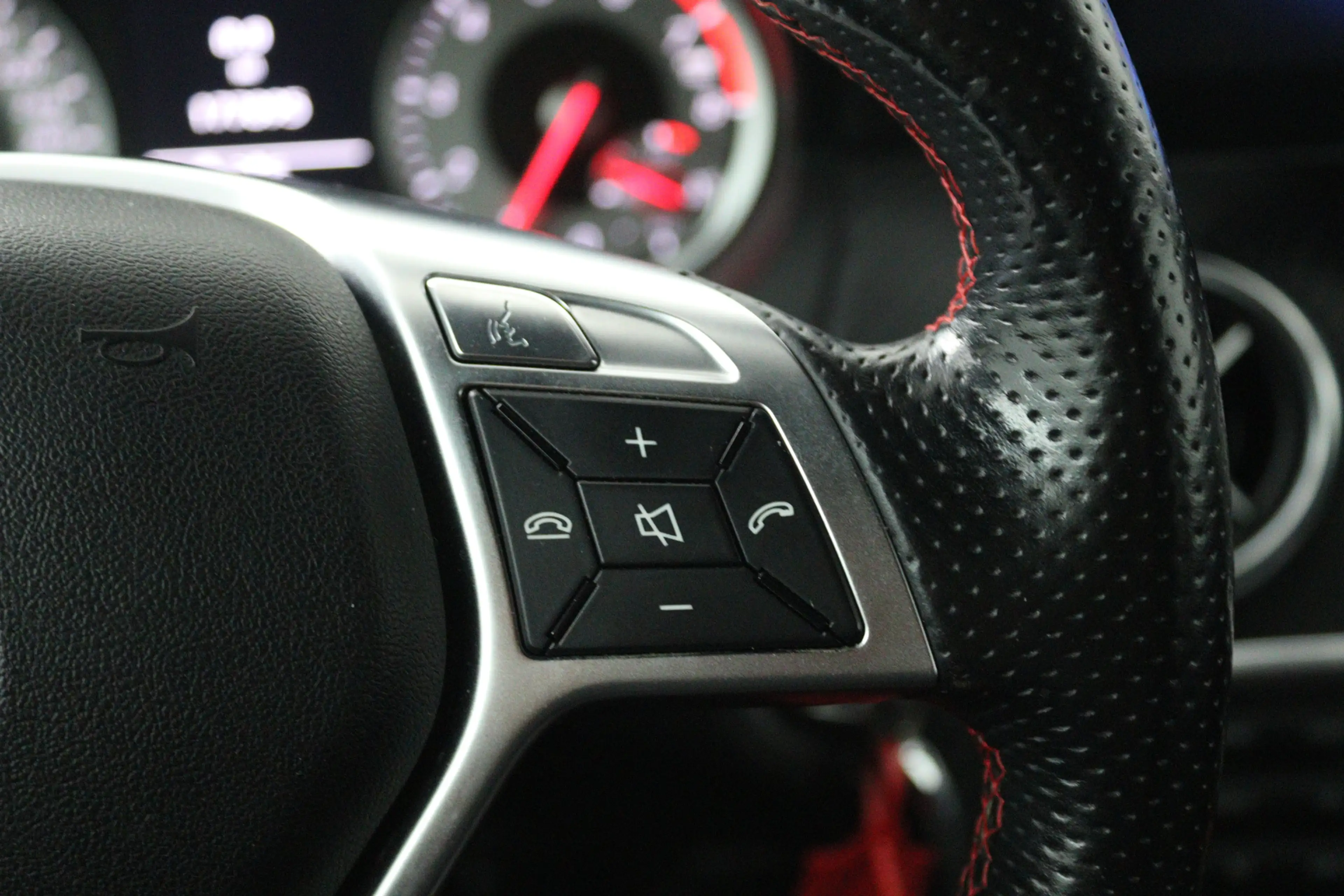 Mercedes-Benz A 180 Ambition (STOELVERWARMING, NAVIGATIE, PARKEERSENSO — photo 7