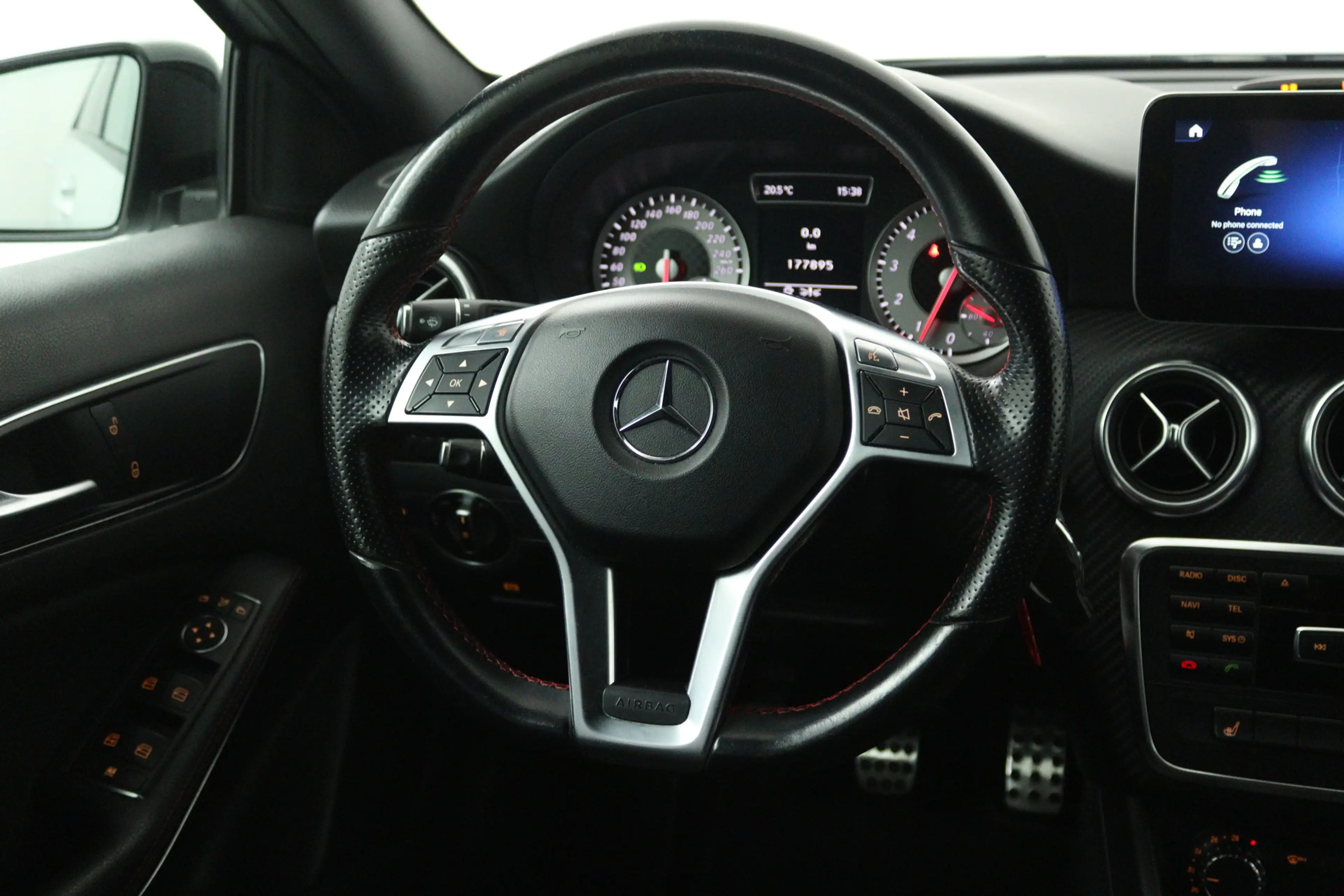 Mercedes-Benz A 180 Ambition (STOELVERWARMING, NAVIGATIE, PARKEERSENSO — photo 3