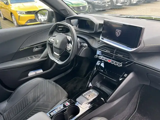 Peugeot 2008 view 10