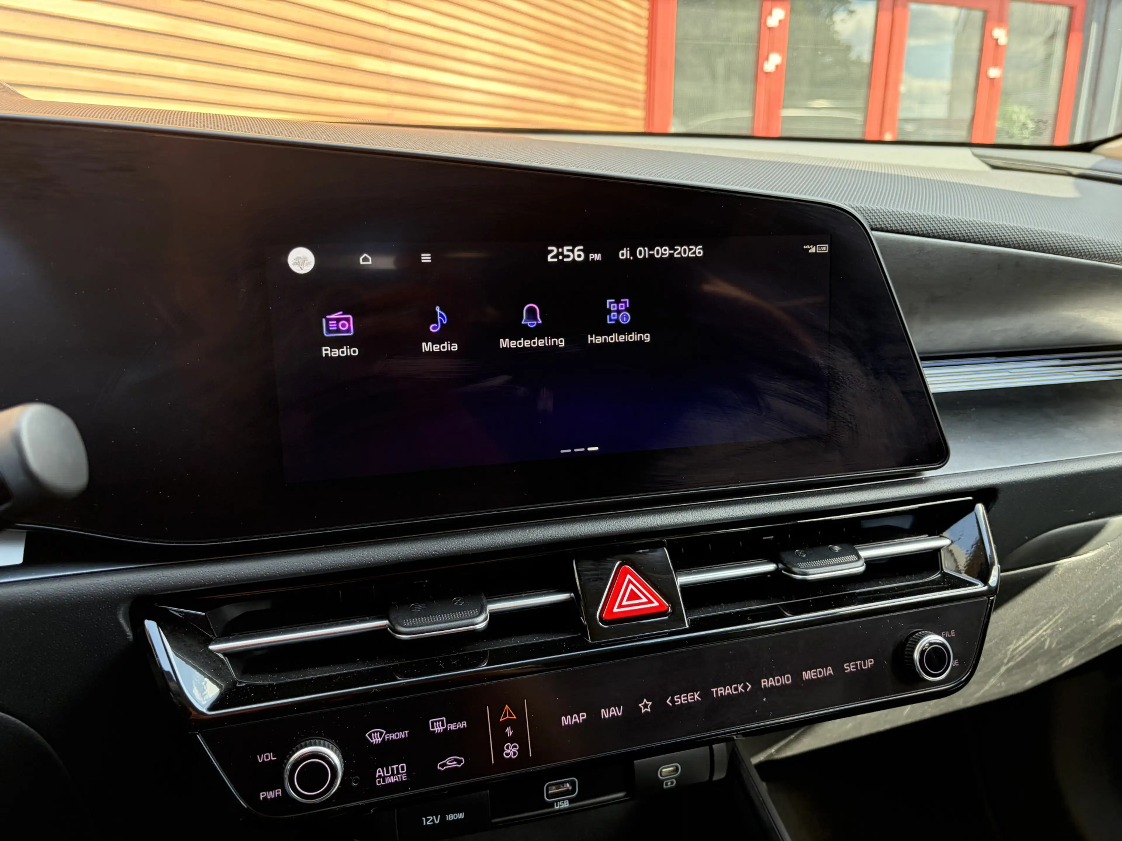 Kia e-Niro EV DynamicLine 64.8 kWh Cruise control adaptief / — photo 41