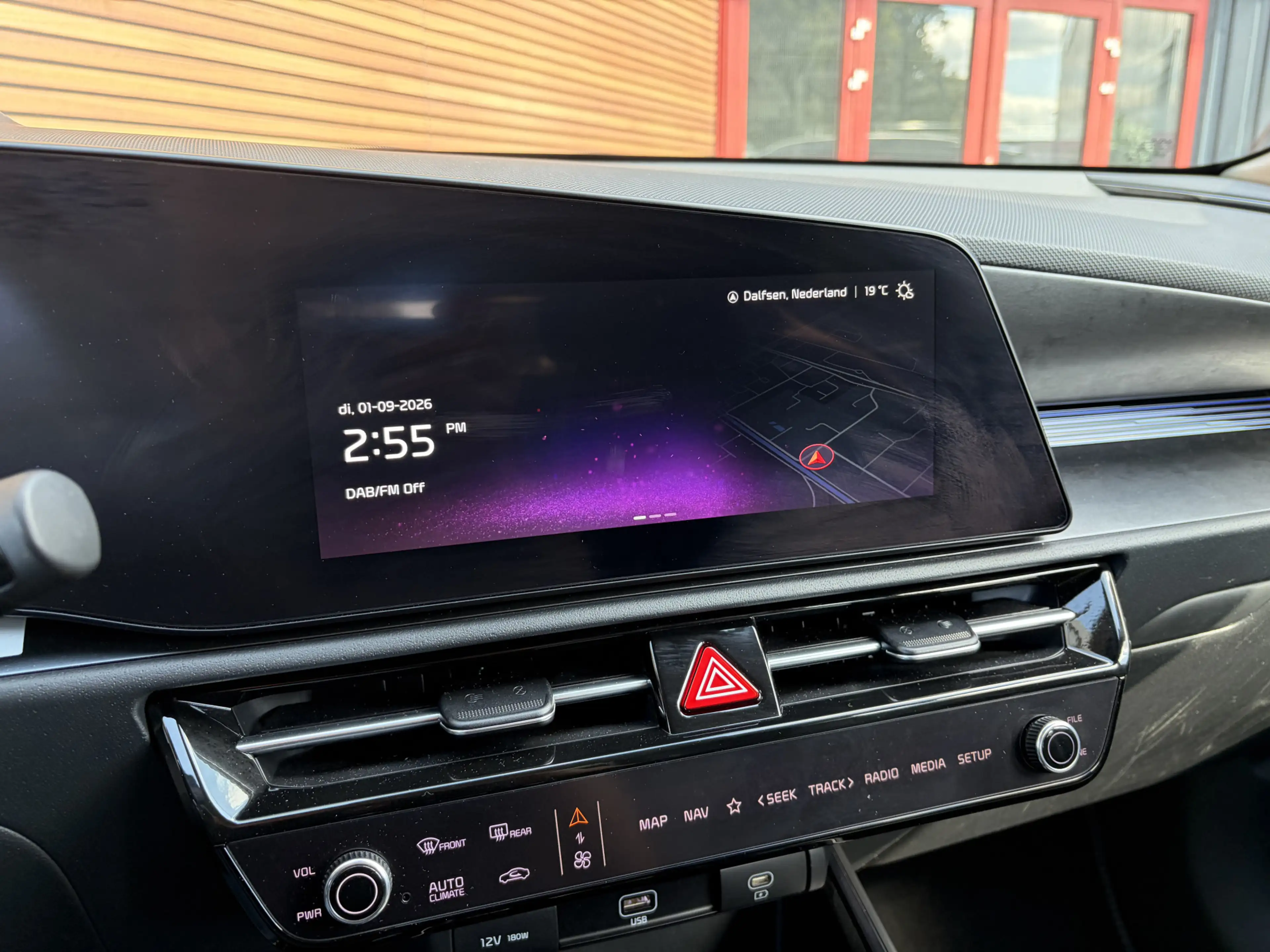 Kia e-Niro EV DynamicLine 64.8 kWh Cruise control adaptief / — photo 39