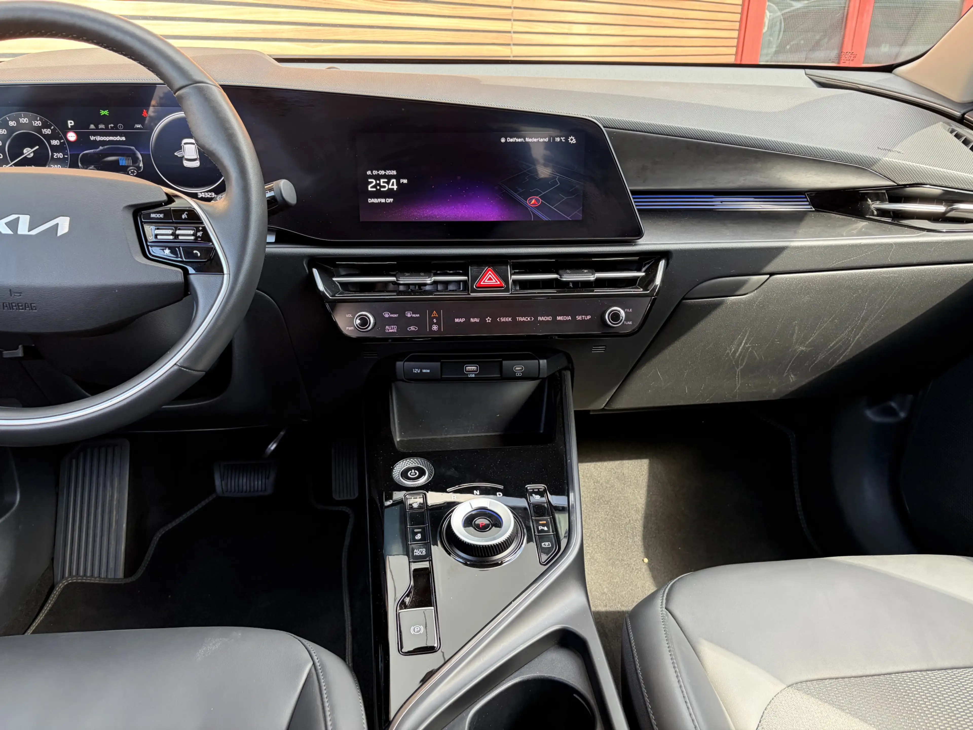 Kia e-Niro EV DynamicLine 64.8 kWh Cruise control adaptief / — photo 31