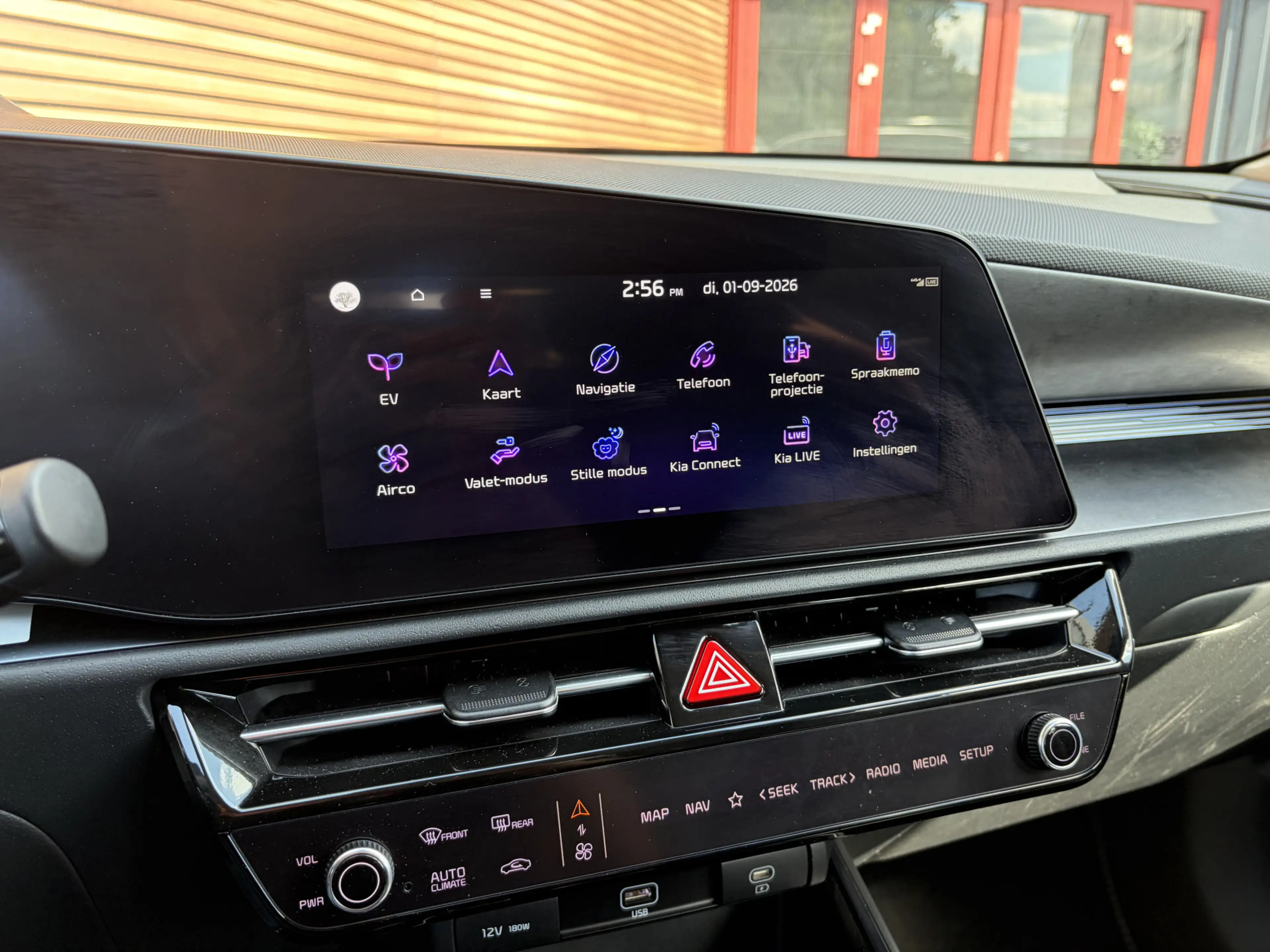 Kia e-Niro EV DynamicLine 64.8 kWh Cruise control adaptief / — photo 40