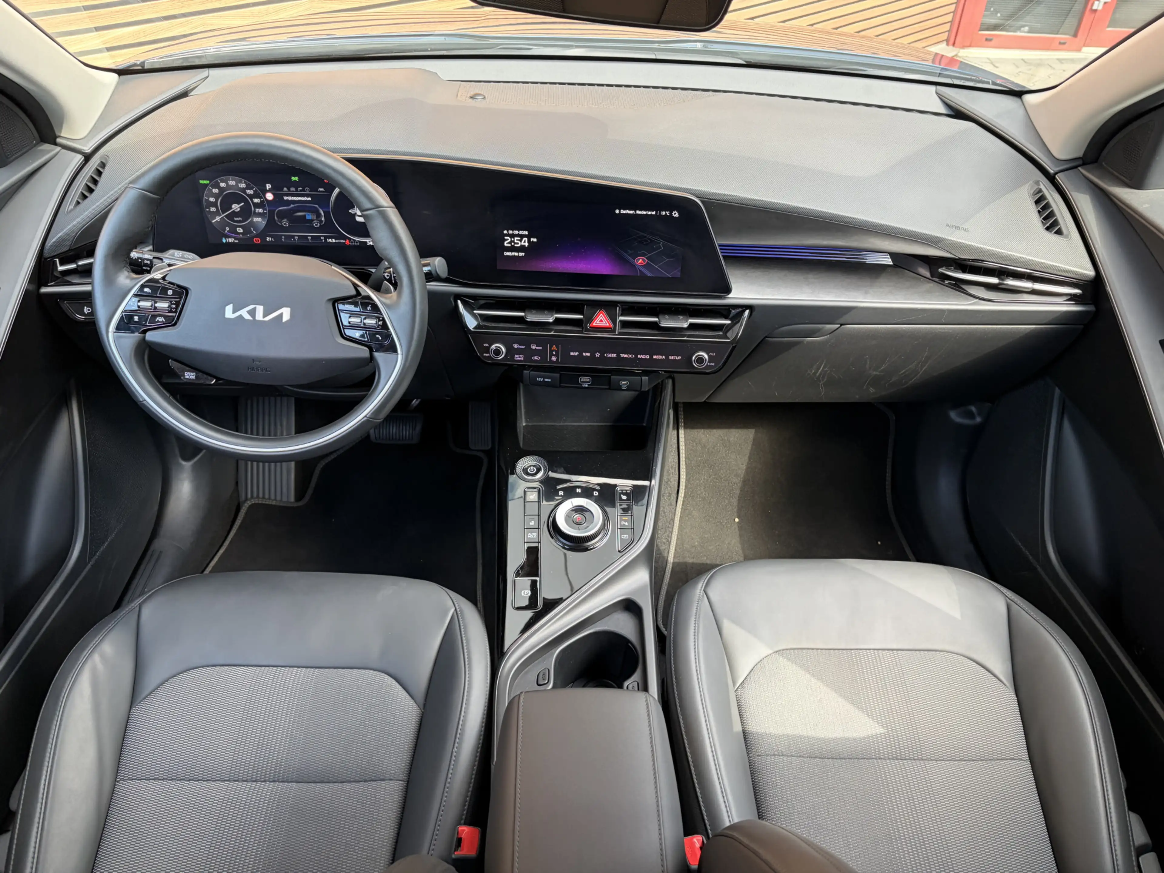 Kia e-Niro EV DynamicLine 64.8 kWh Cruise control adaptief / — photo 2