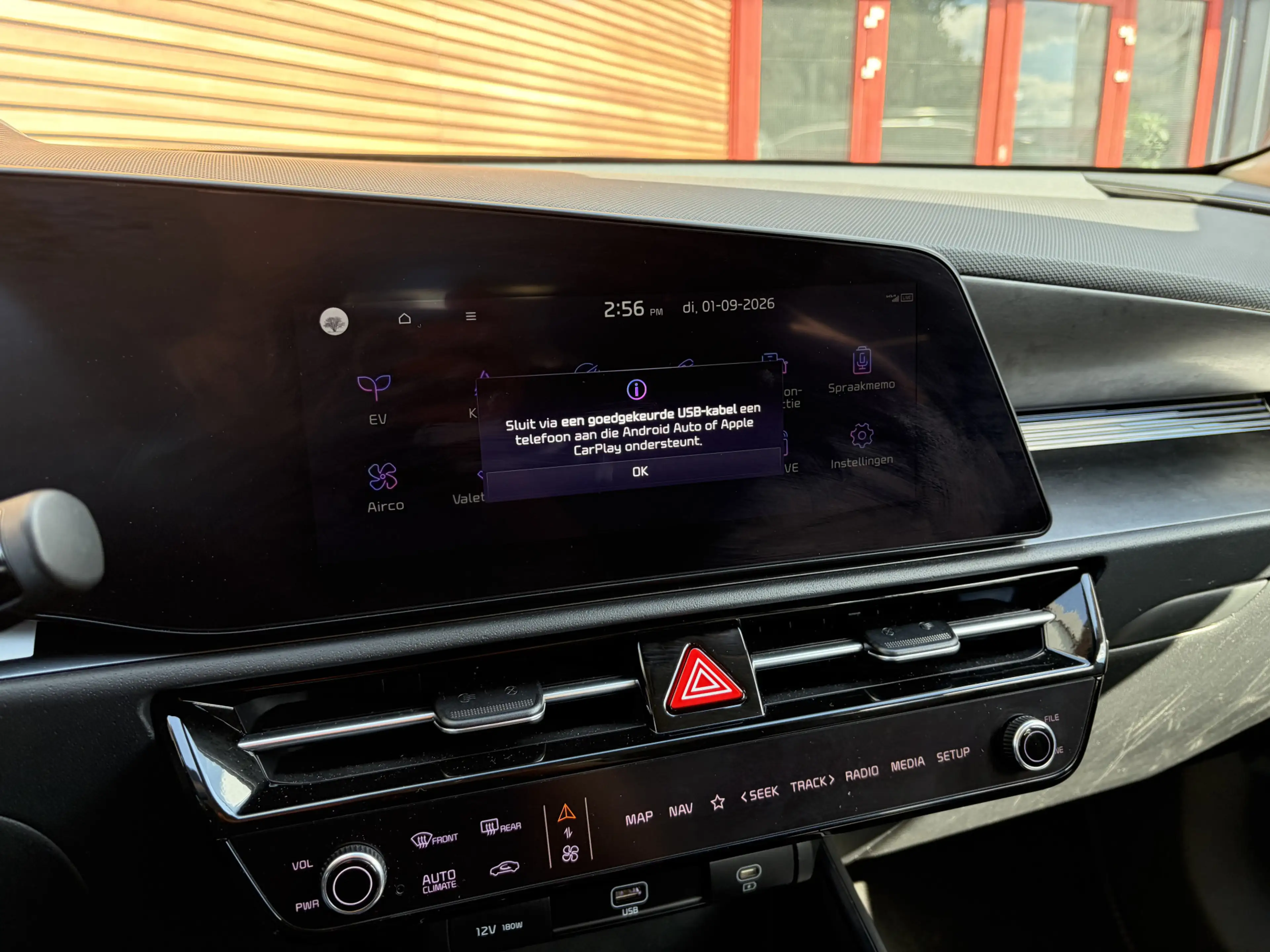 Kia e-Niro EV DynamicLine 64.8 kWh Cruise control adaptief / — photo 43