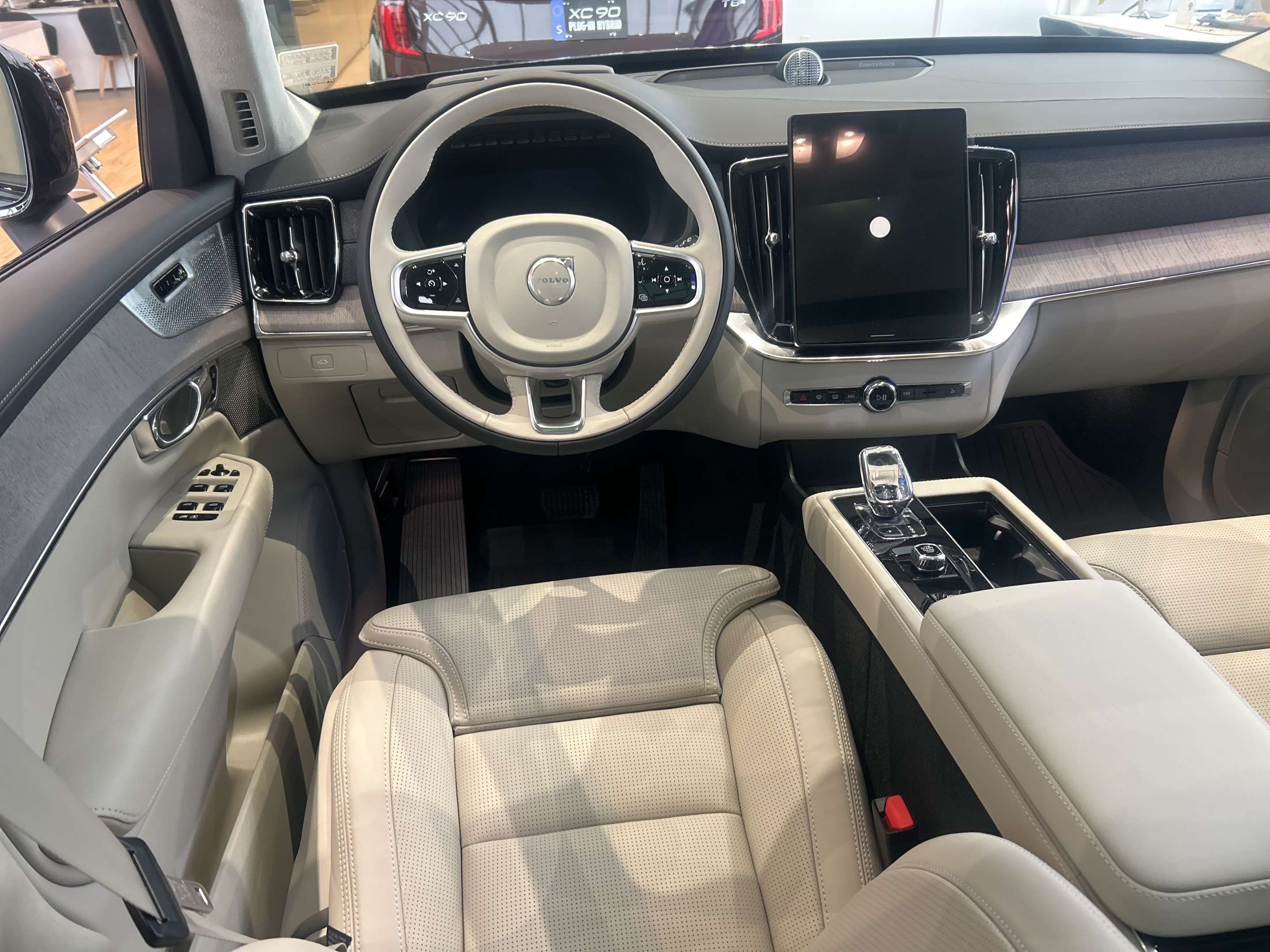 2026 Volvo XC90 B6 AWD Ultra Dark Theme 7-Seater thumb 8
