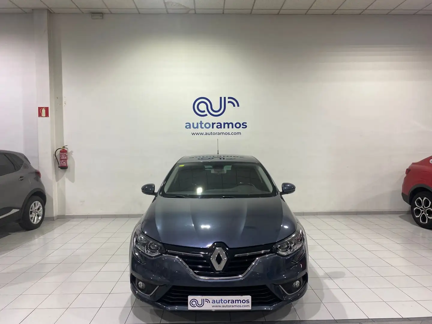 Renault Megane tech road 1.2 tCe 120cv Grijs - 2