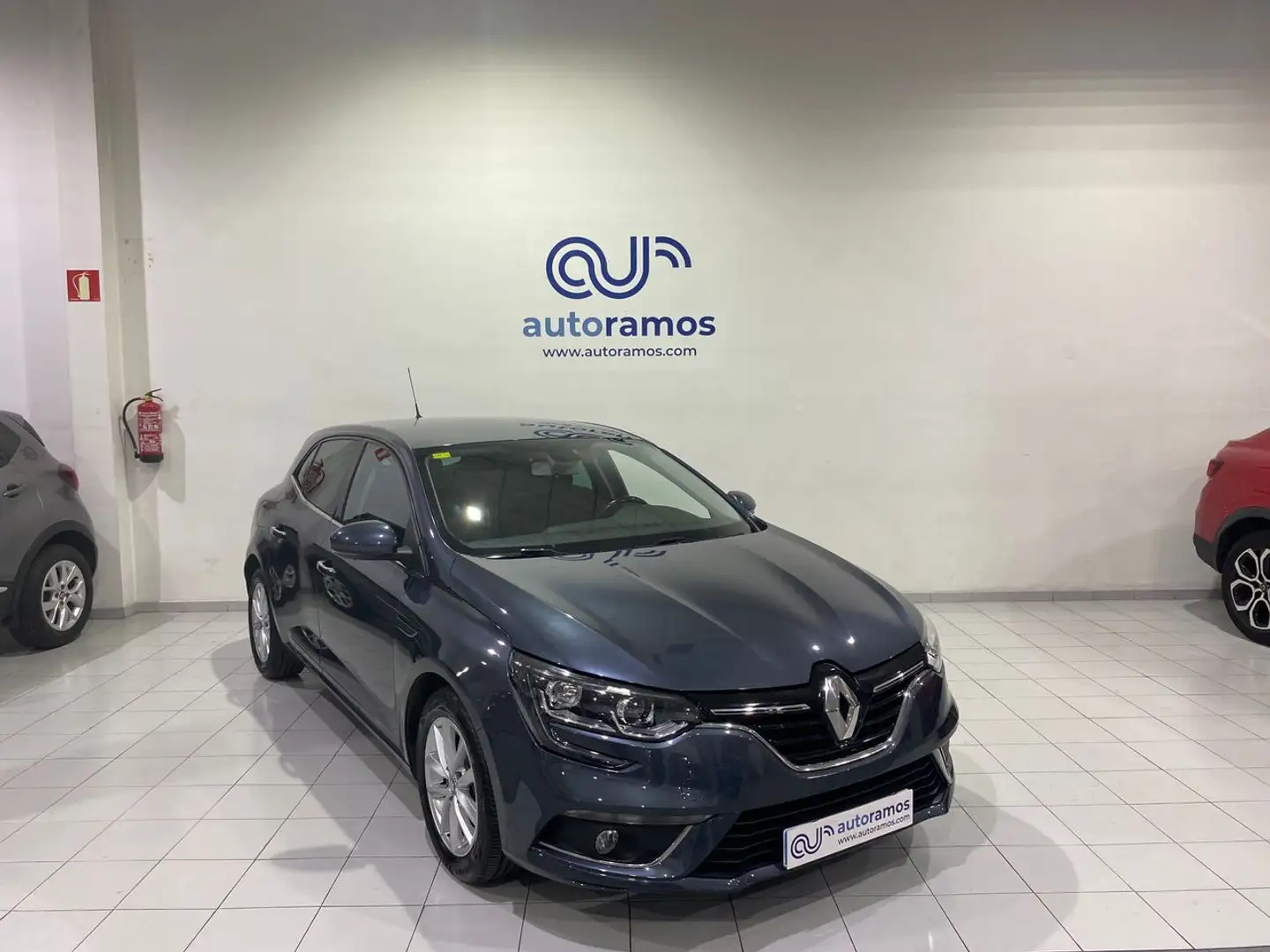 Renault Megane tech road 1.2 tCe 120cv Grijs - 1