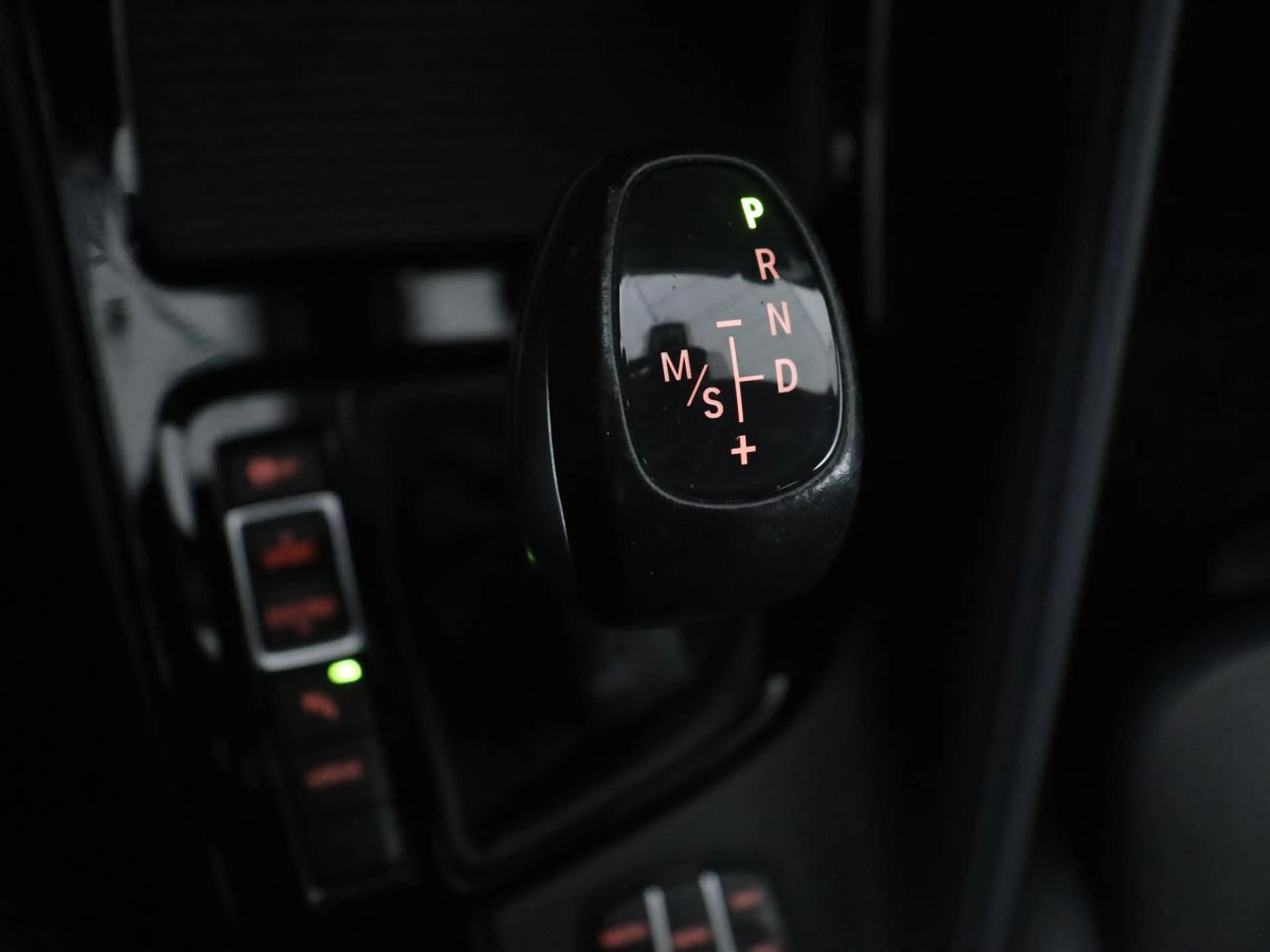 BMW X2 xDrive25e High Executive | Pano-Dak | Stoelverwarm — photo 22