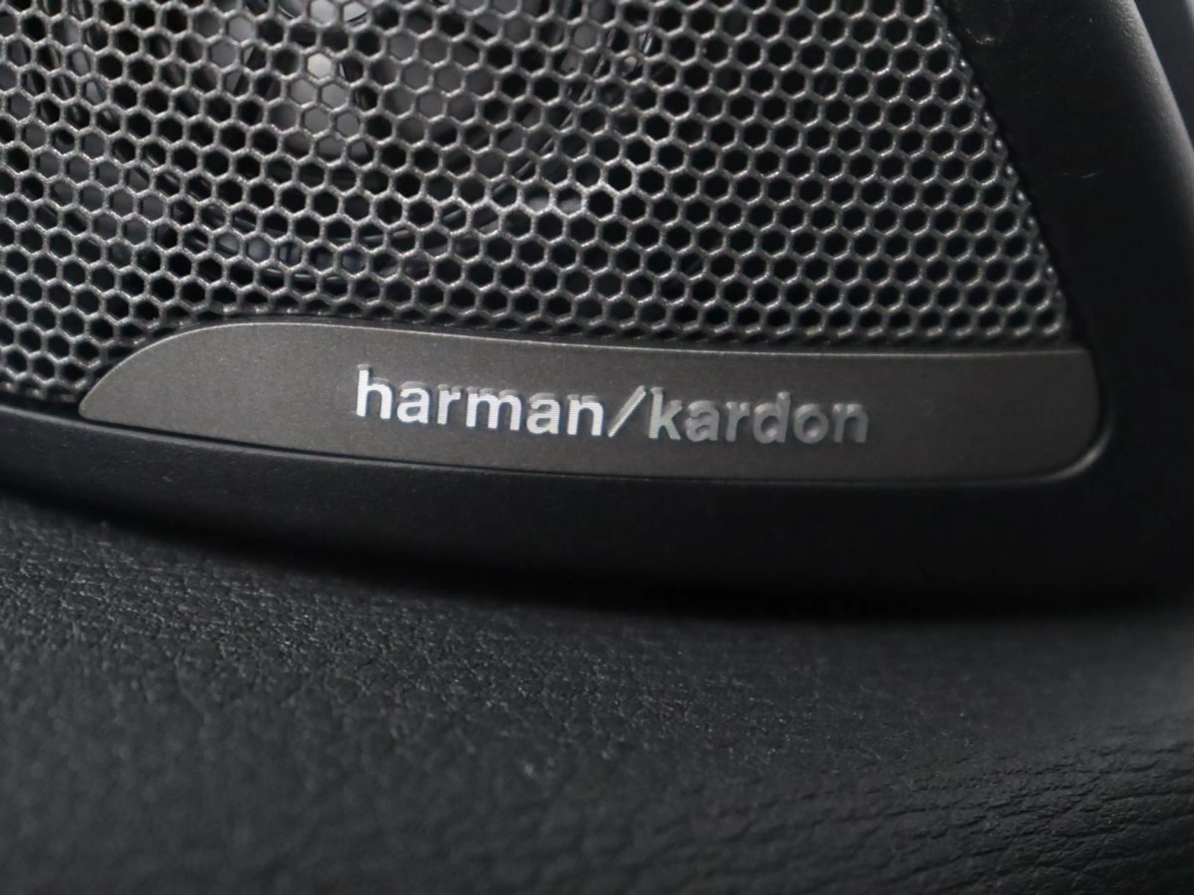 BMW X2 xDrive25e High Executive | Pano-Dak | Stoelverwarm — photo 29