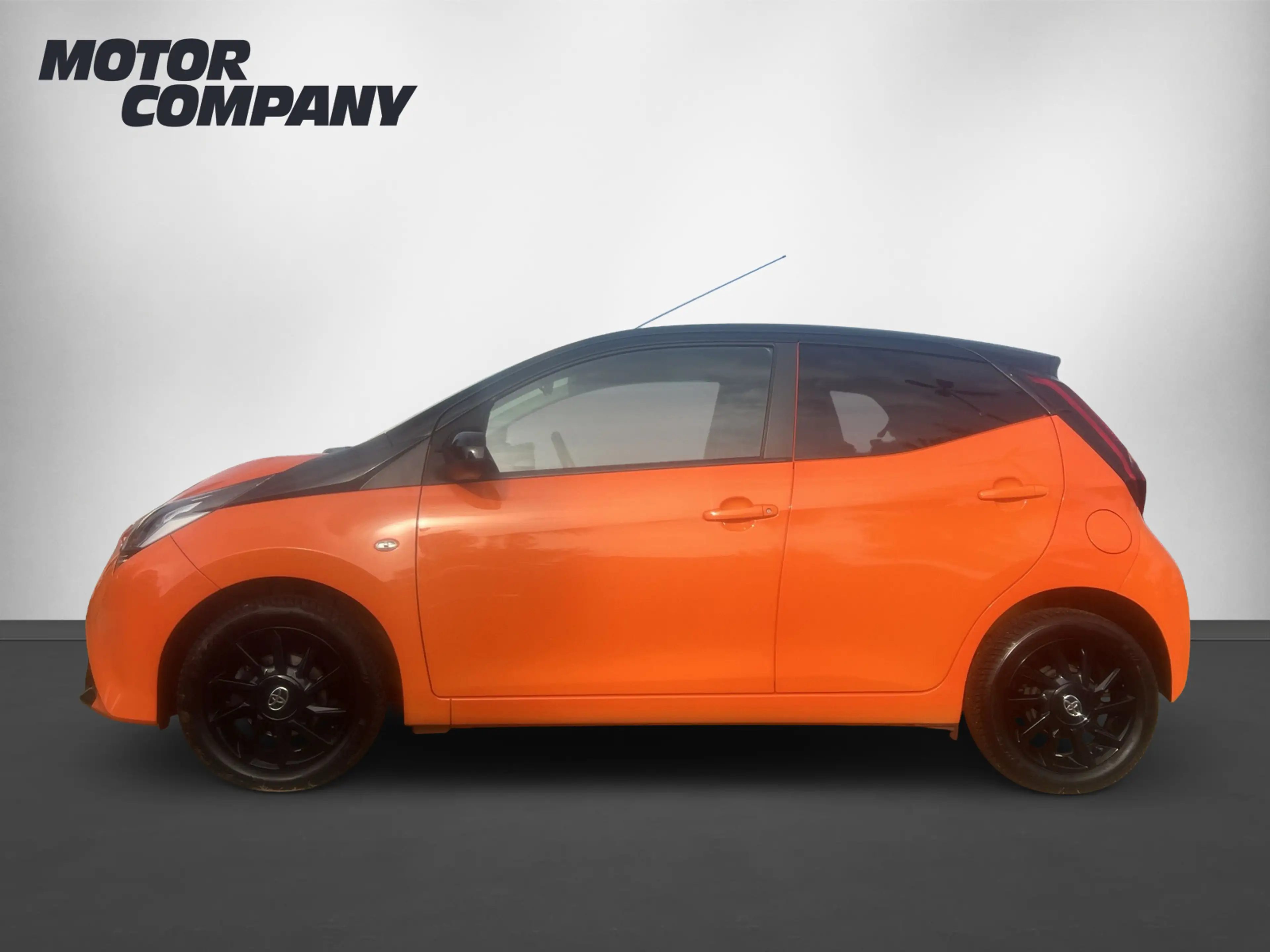 Toyota Aygo 1,0 Benzin 5-Gang 5Trg x-cite Ausstattung — photo 3