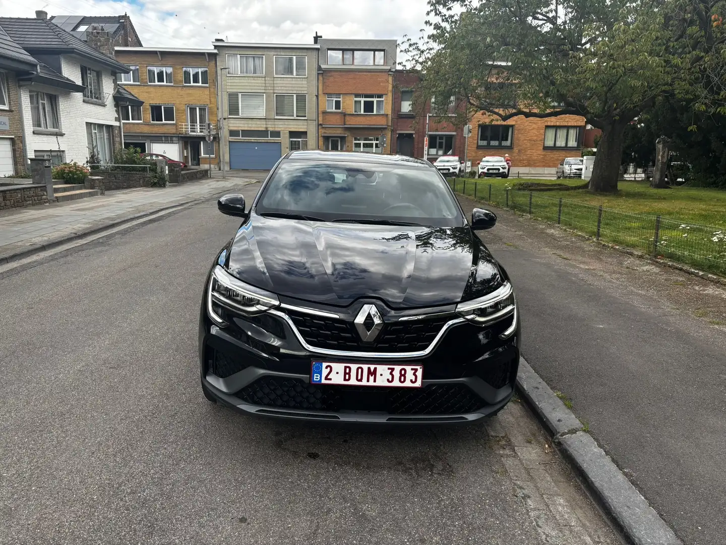 Renault Arkana RS Line 1.6 E-Tech (GARANTIE 2 ANS) Zwart - 2