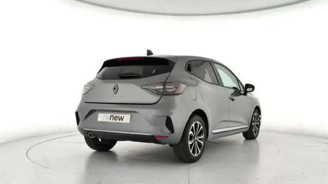 Renault Clio view 4