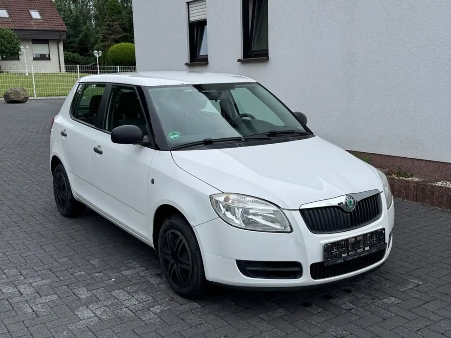 Skoda Fabia Fabia 1.2 HTP Classic Blanc - 1