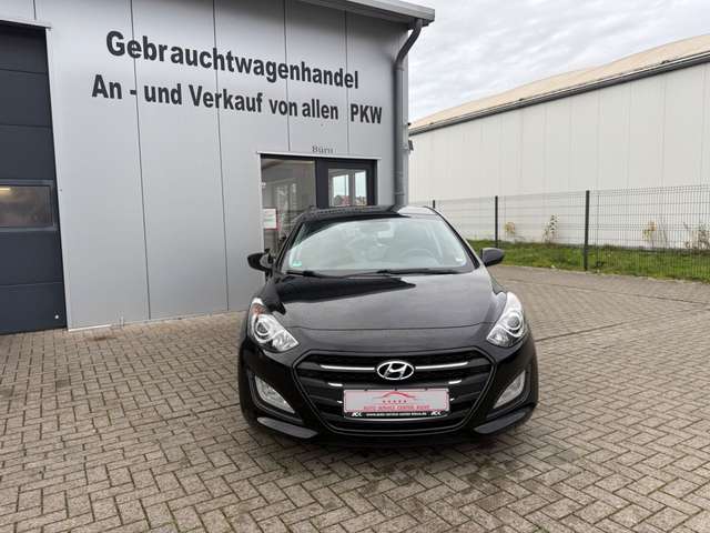 Hyundai i30 blue Classic*1HAND*SCHECKHEFT*8FACH BEREIFT