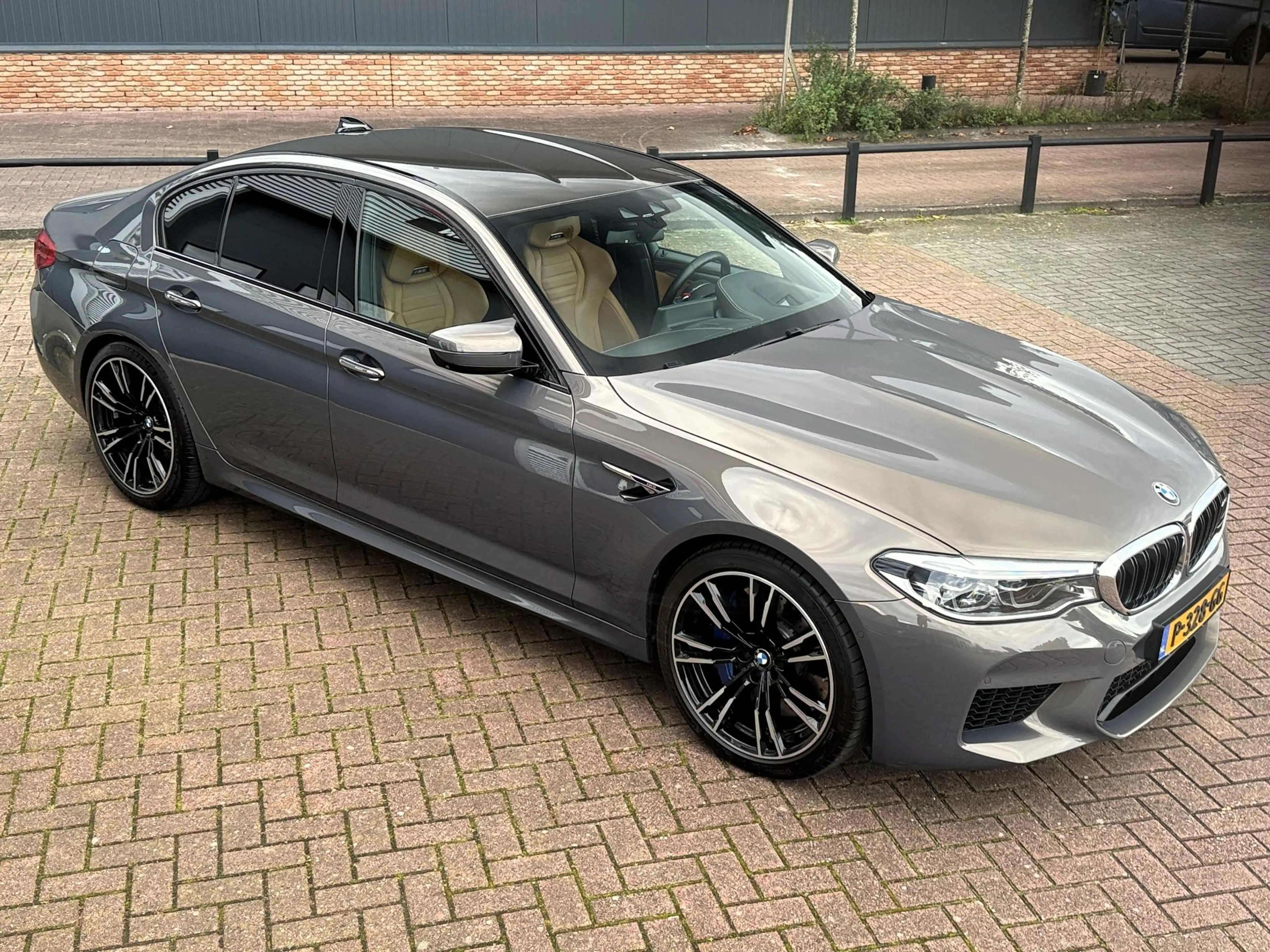 BMW M5 5-serie / 2de eigenaar / individual — photo 4