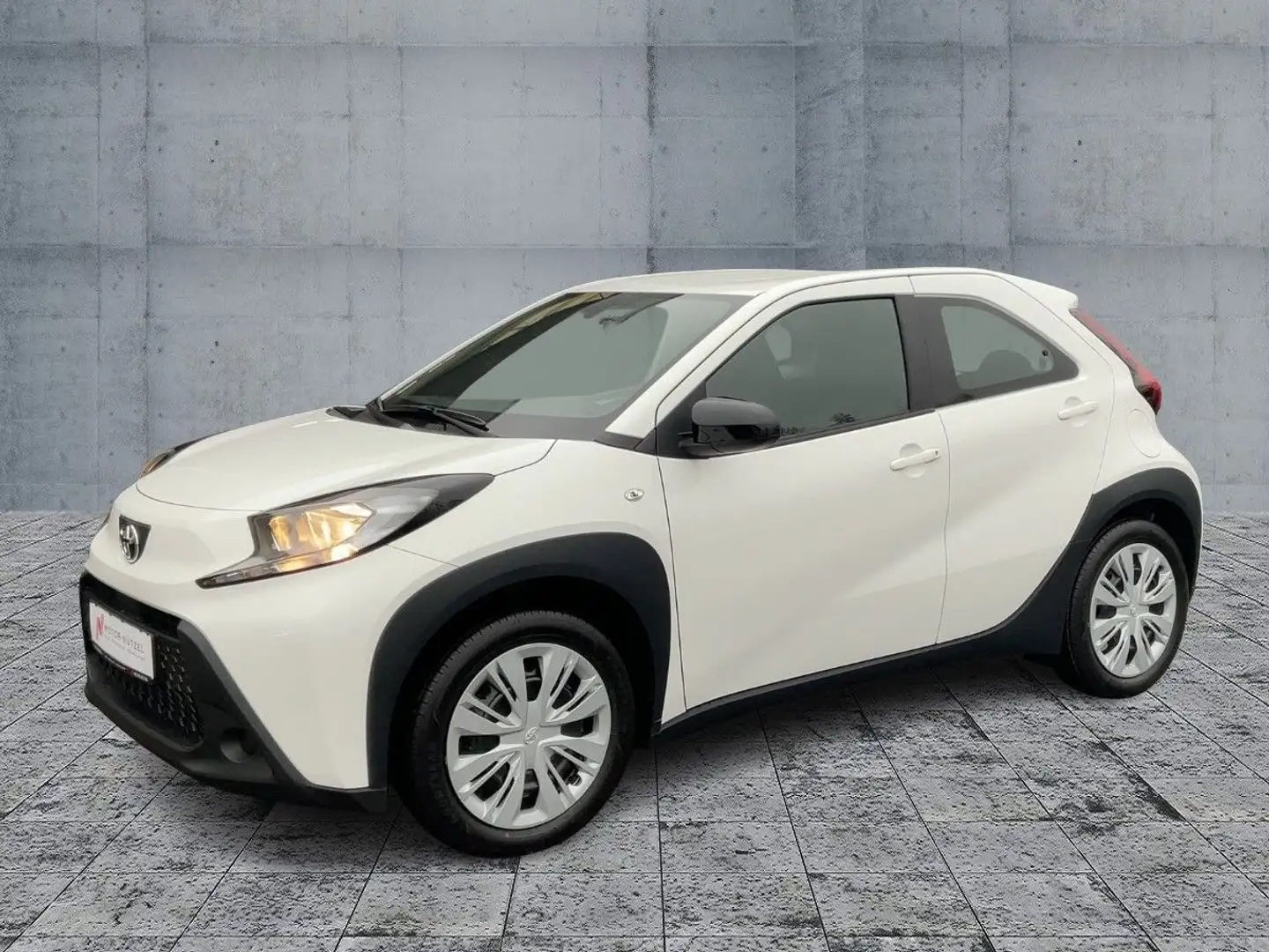 Toyota Aygo X AYGO X 1.0 Play Weiß - 2