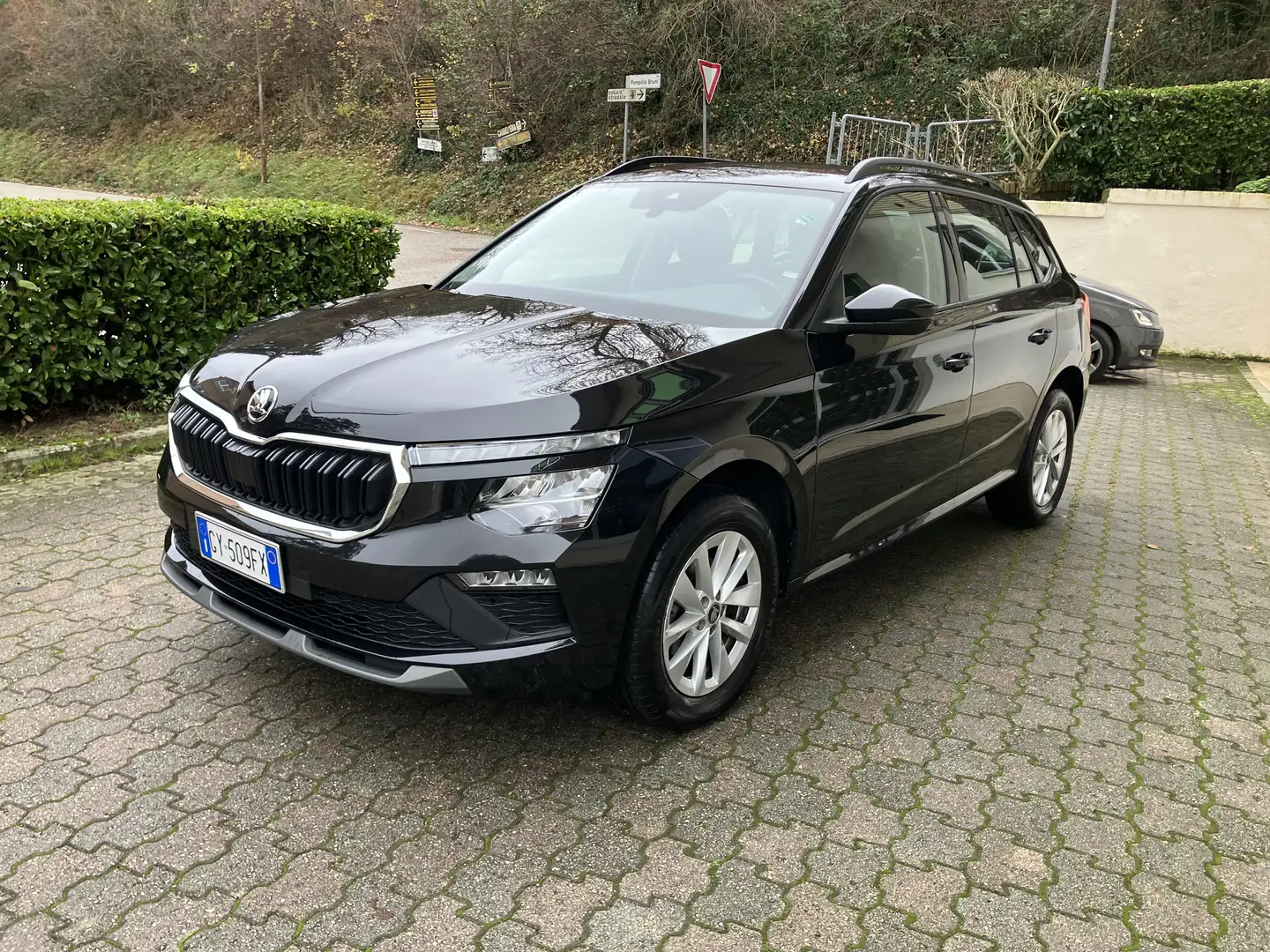 Skoda Kamiq Kamiq 2024 1.0 tsi Selection 95cv Noir - 1