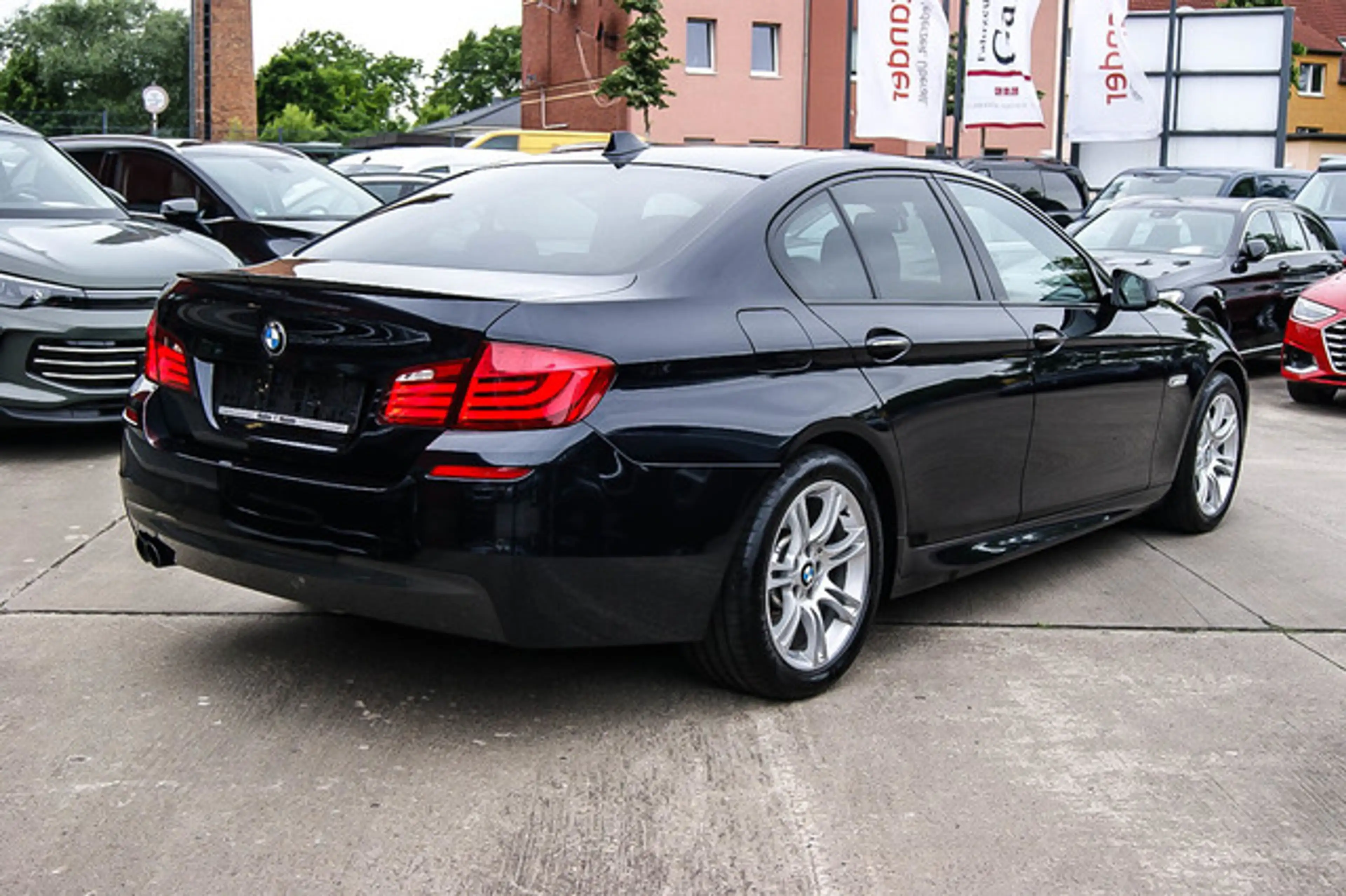 BMW 525 d xDrive M-Sport SPORTPAKET SCHIEBEDACH STHZ — photo 3