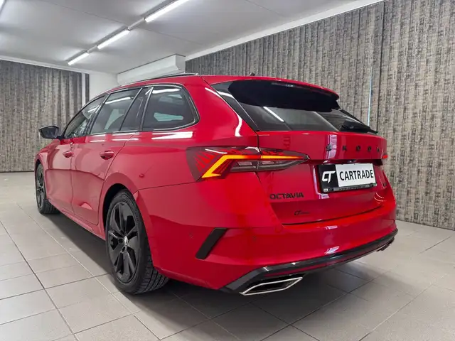 Skoda Octavia view 6